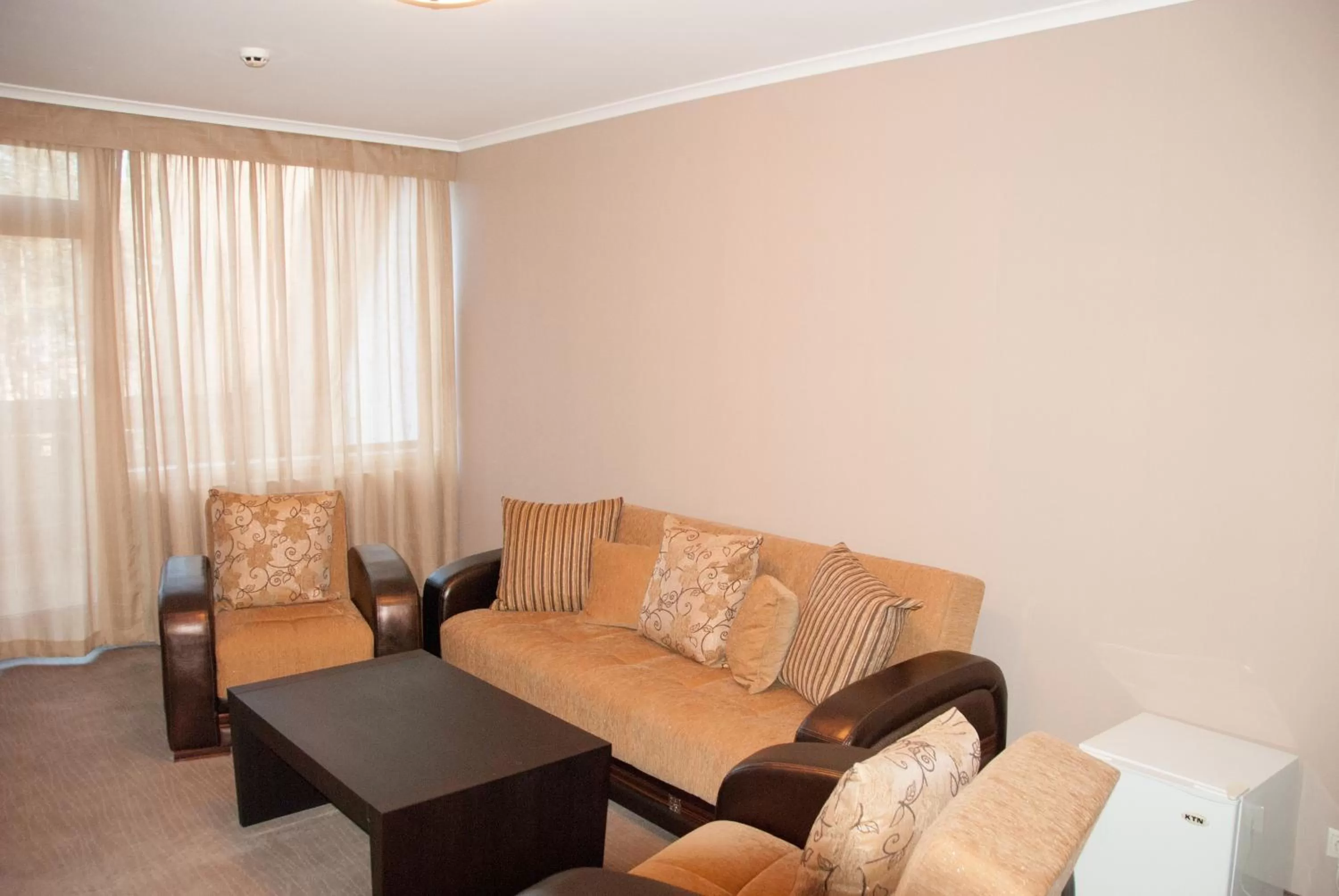 Shower in Everest Hotel