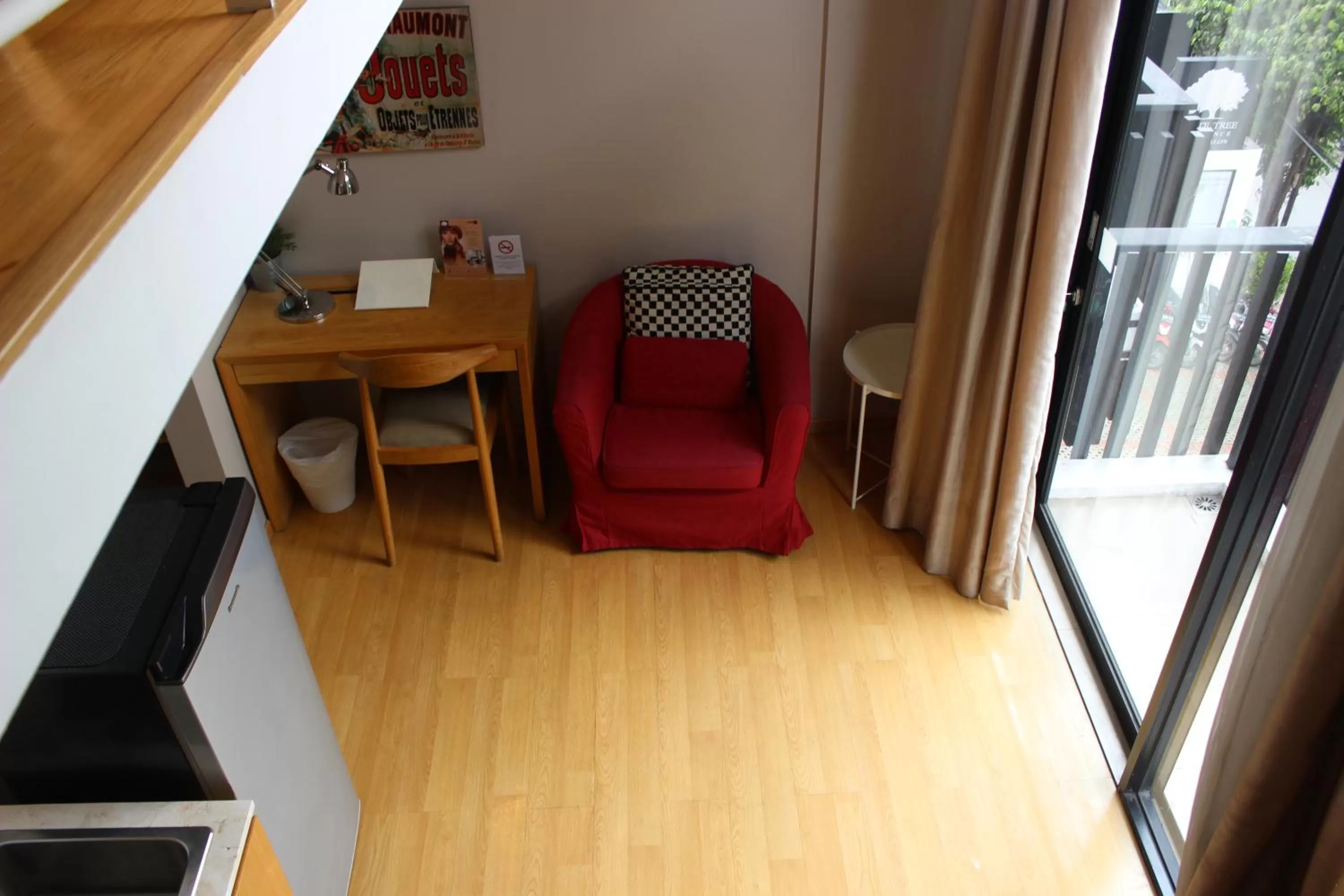 Balcony/Terrace in White Tree Residence