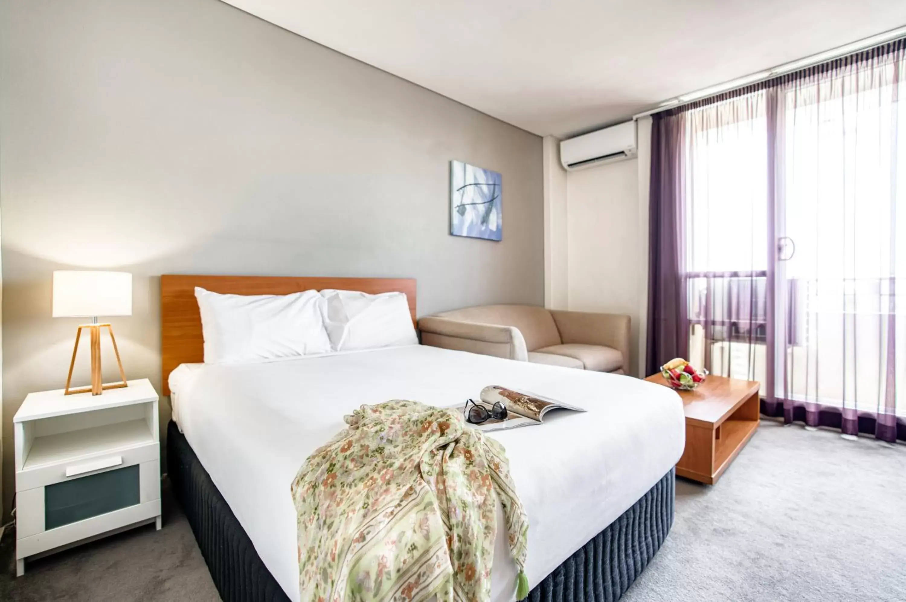 Studio Apartment in Park Regis Concierge Apartments Studio Apartment in Park Regis Concierge Apartments