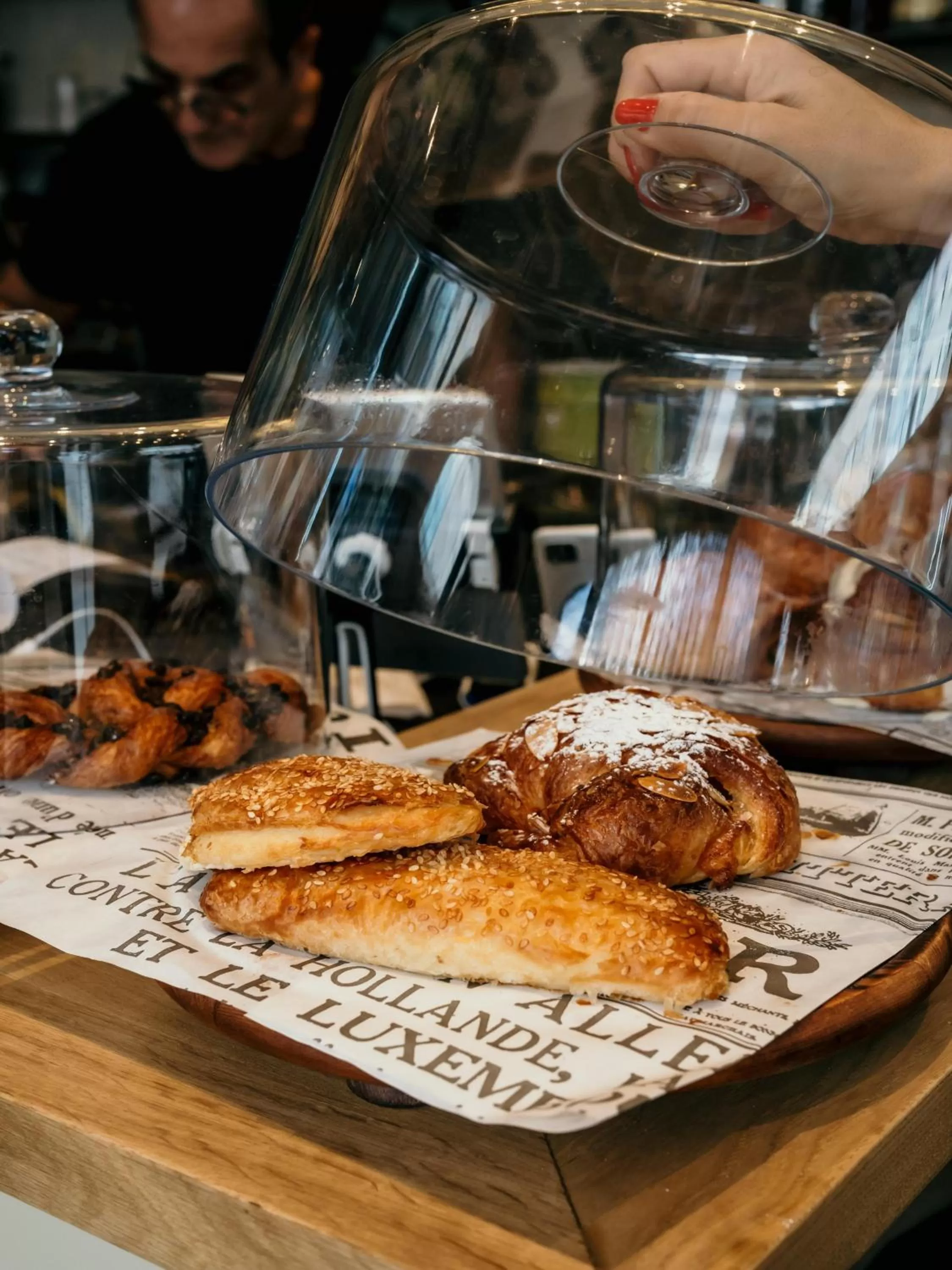 Food and drinks in DeBlox living - Ben Avigdor Apartments