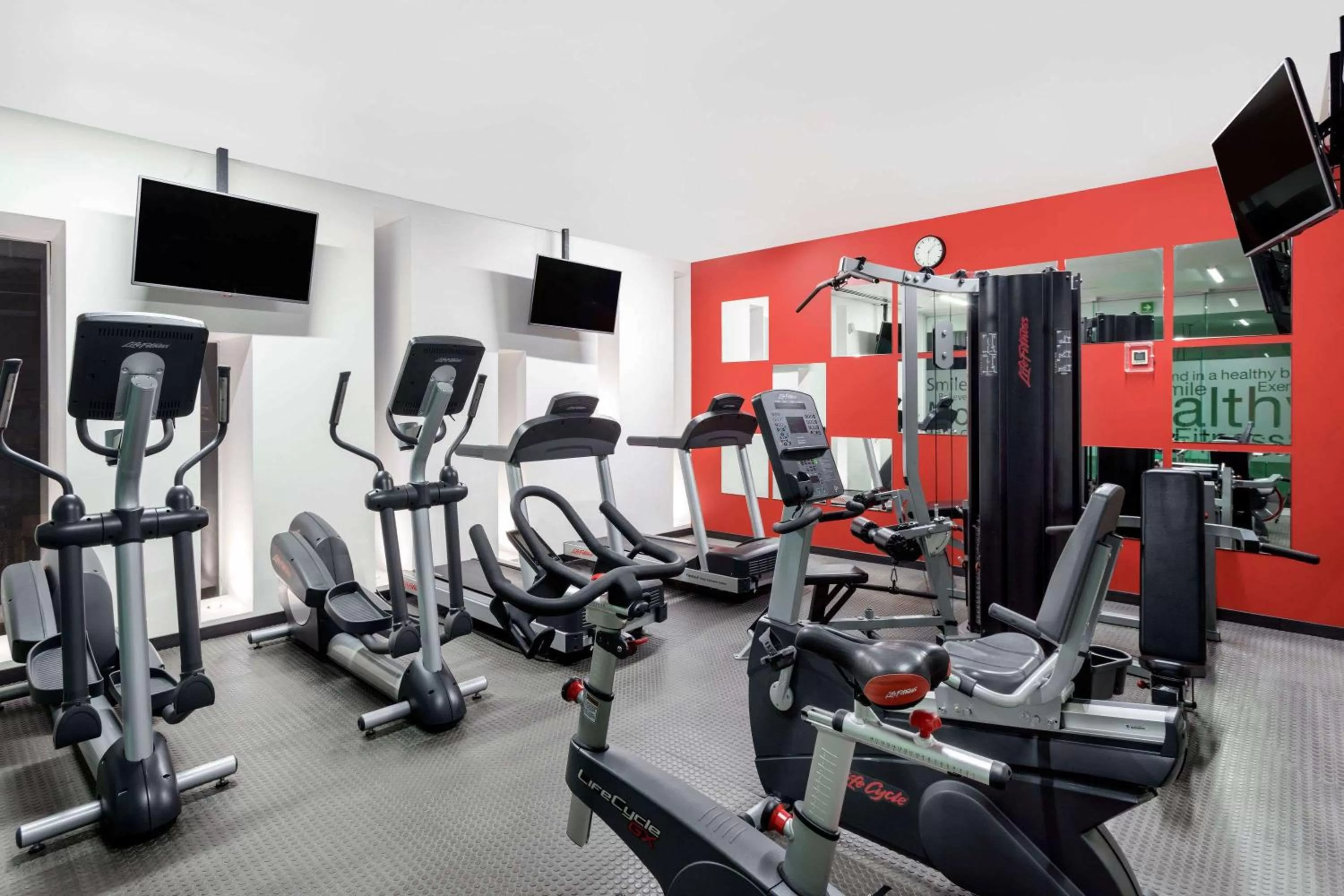Fitness centre/facilities in Ramada Encore by Wyndham San Luis Potosi