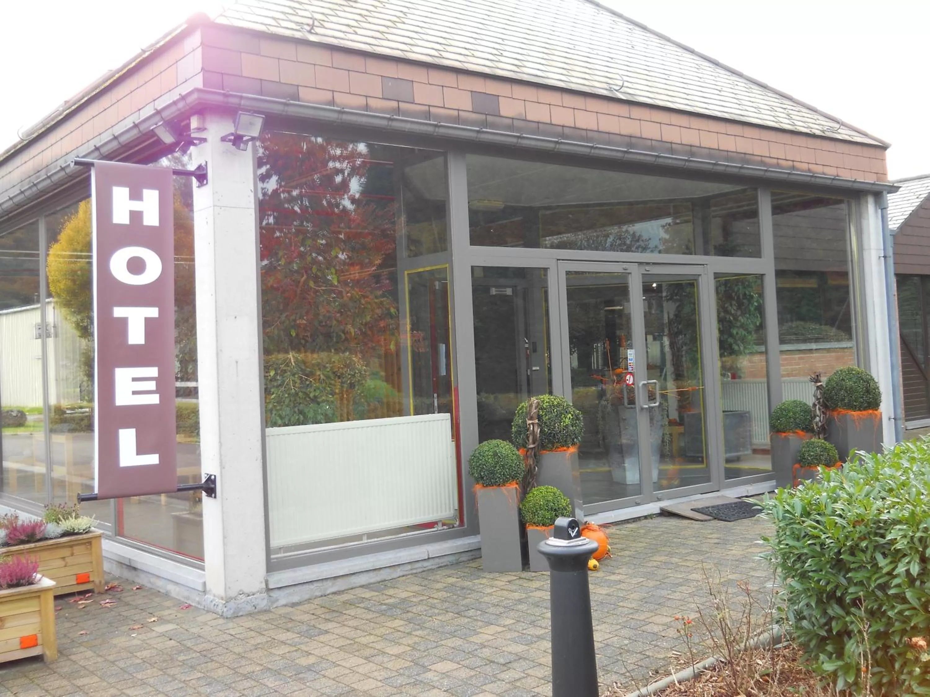 Facade/entrance in Le Relais De La Haute Sambre