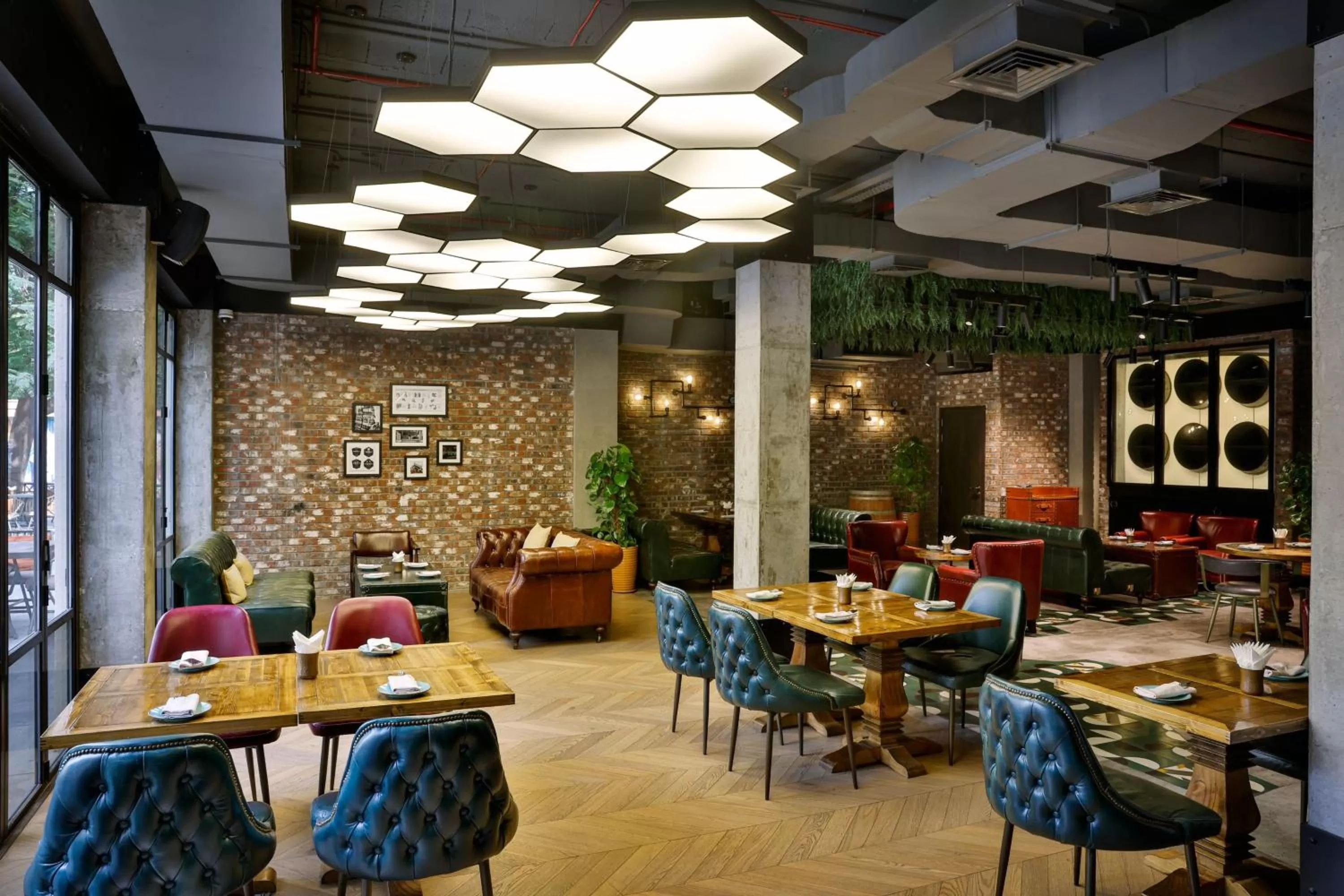 Lounge or bar in Le Méridien Dubai Hotel & Conference Centre