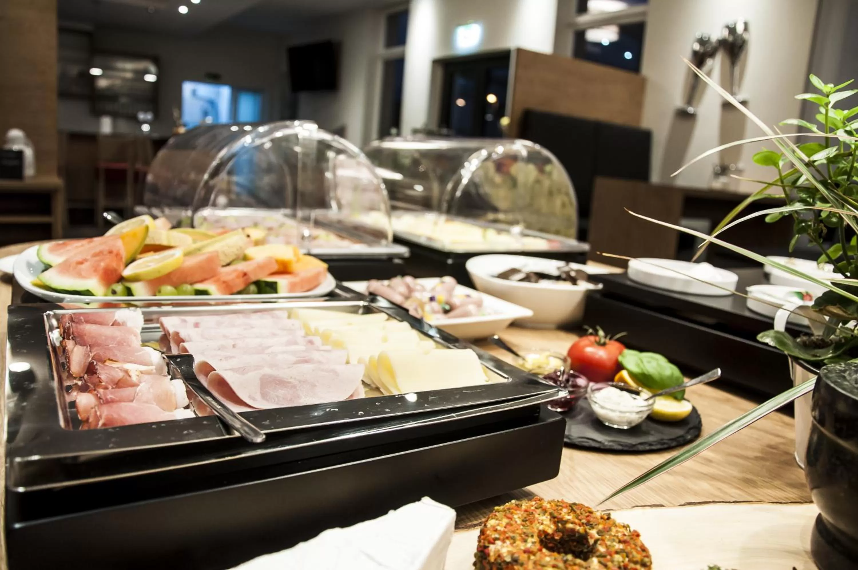 Food and drinks in Amaro Hotel