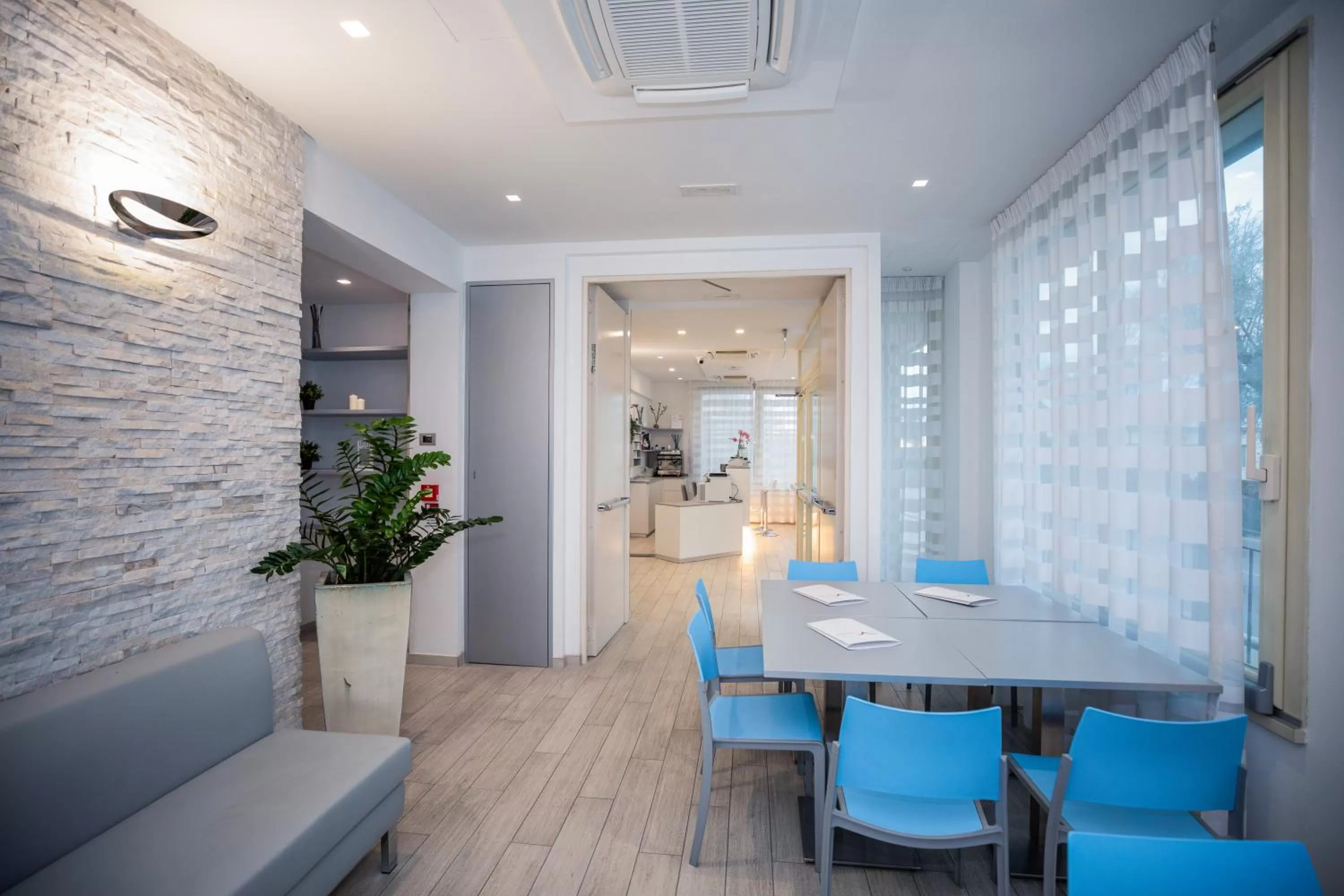 Lounge or bar in Hotel Gabbiano