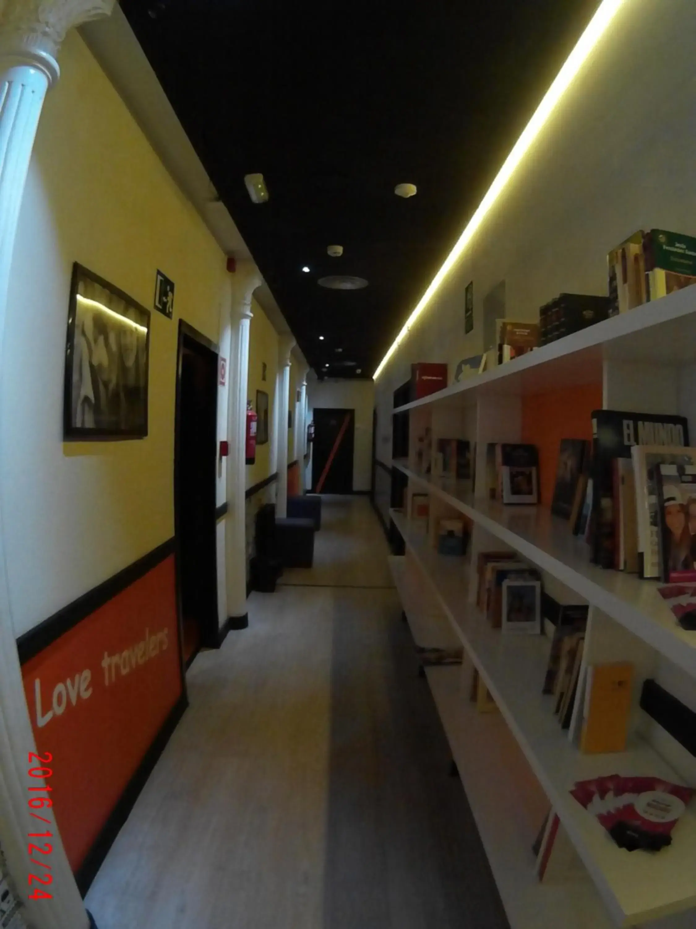 Library in Hostels Meetingpoint