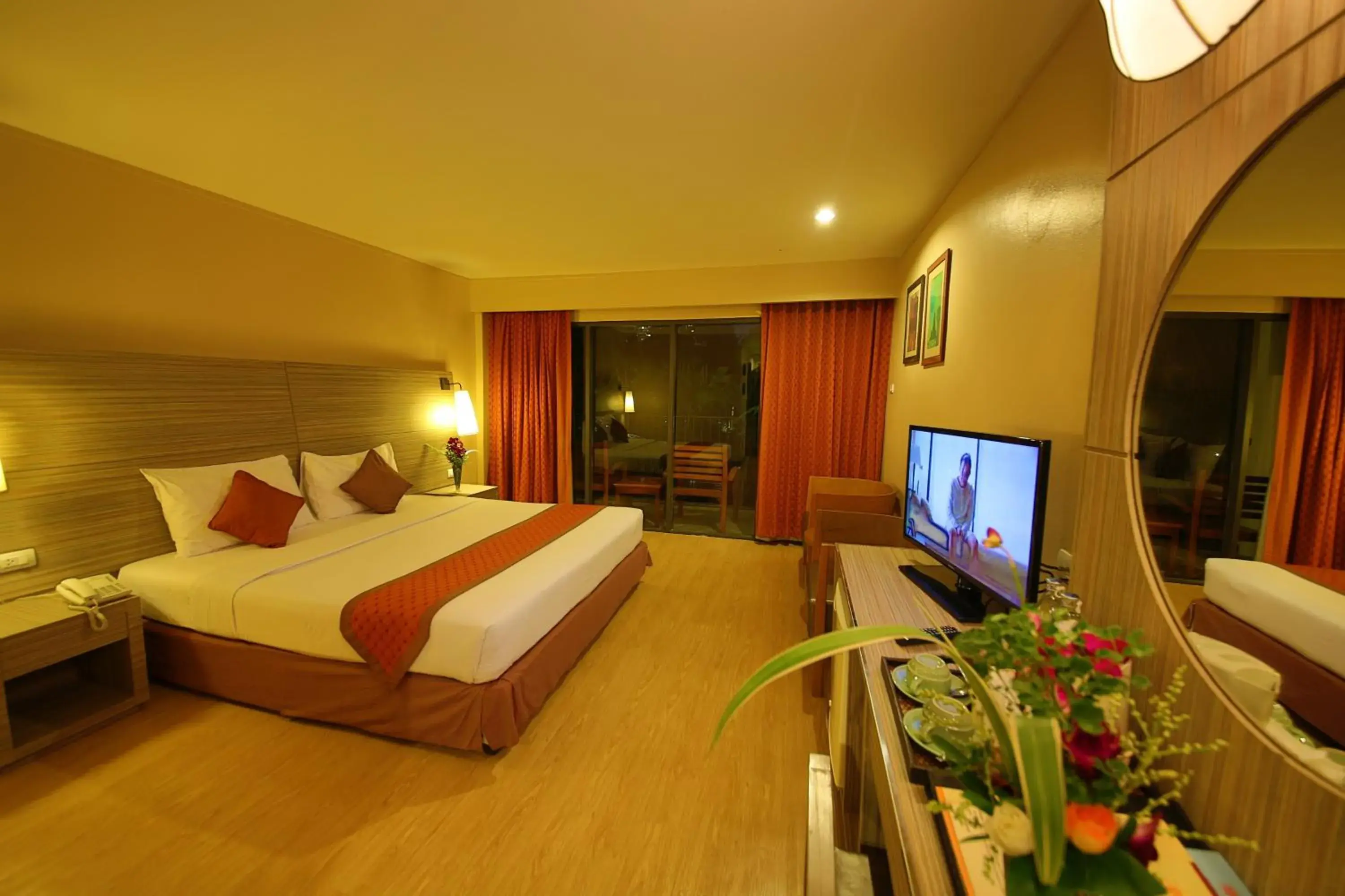 Bed in The Green Park Resort - SHA Extra Plus