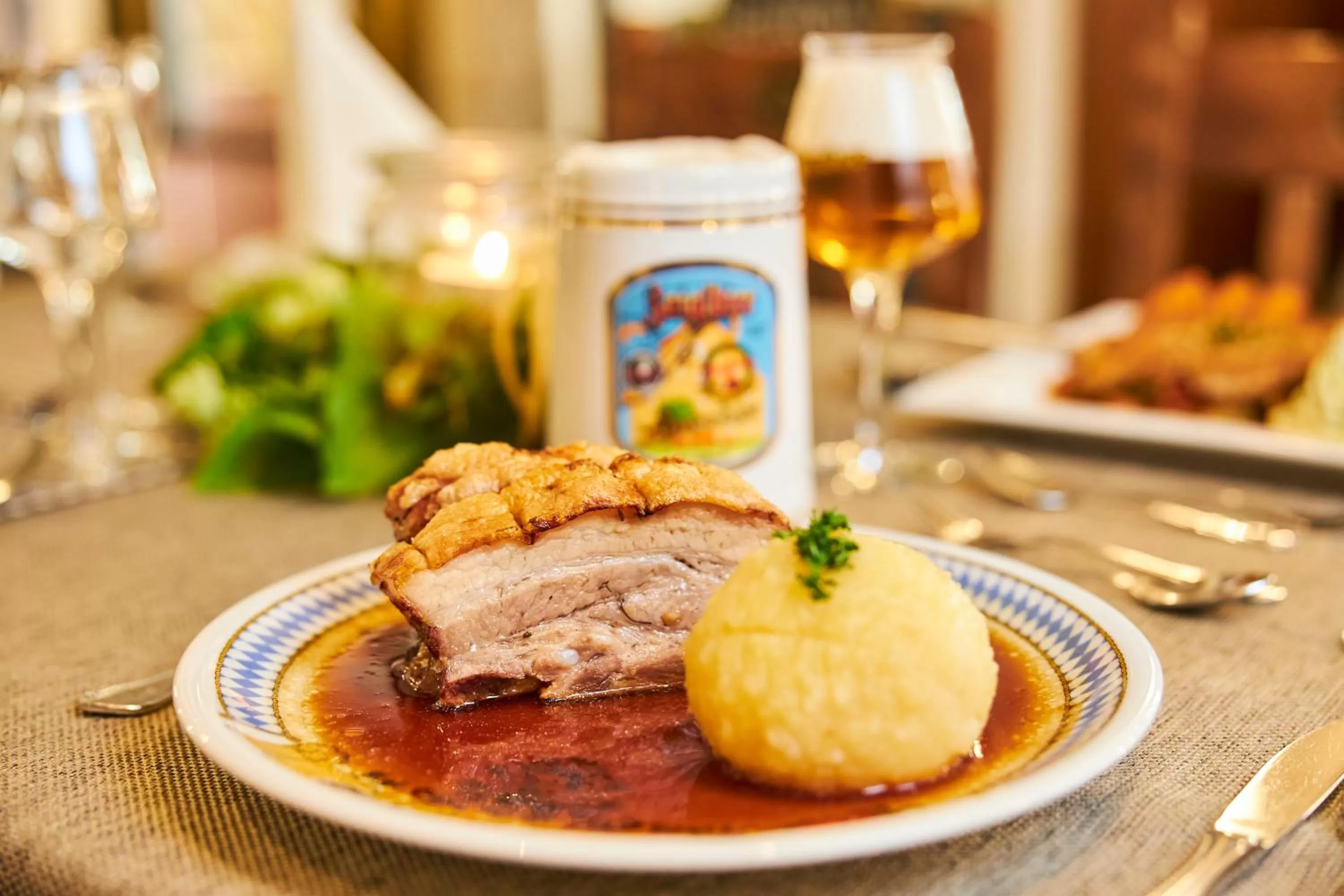 Restaurant/places to eat in Sperber Bräu - 3-Sterne-Superior Hotel mit Gasthof und eigener Brauerei - kein Ruhetag