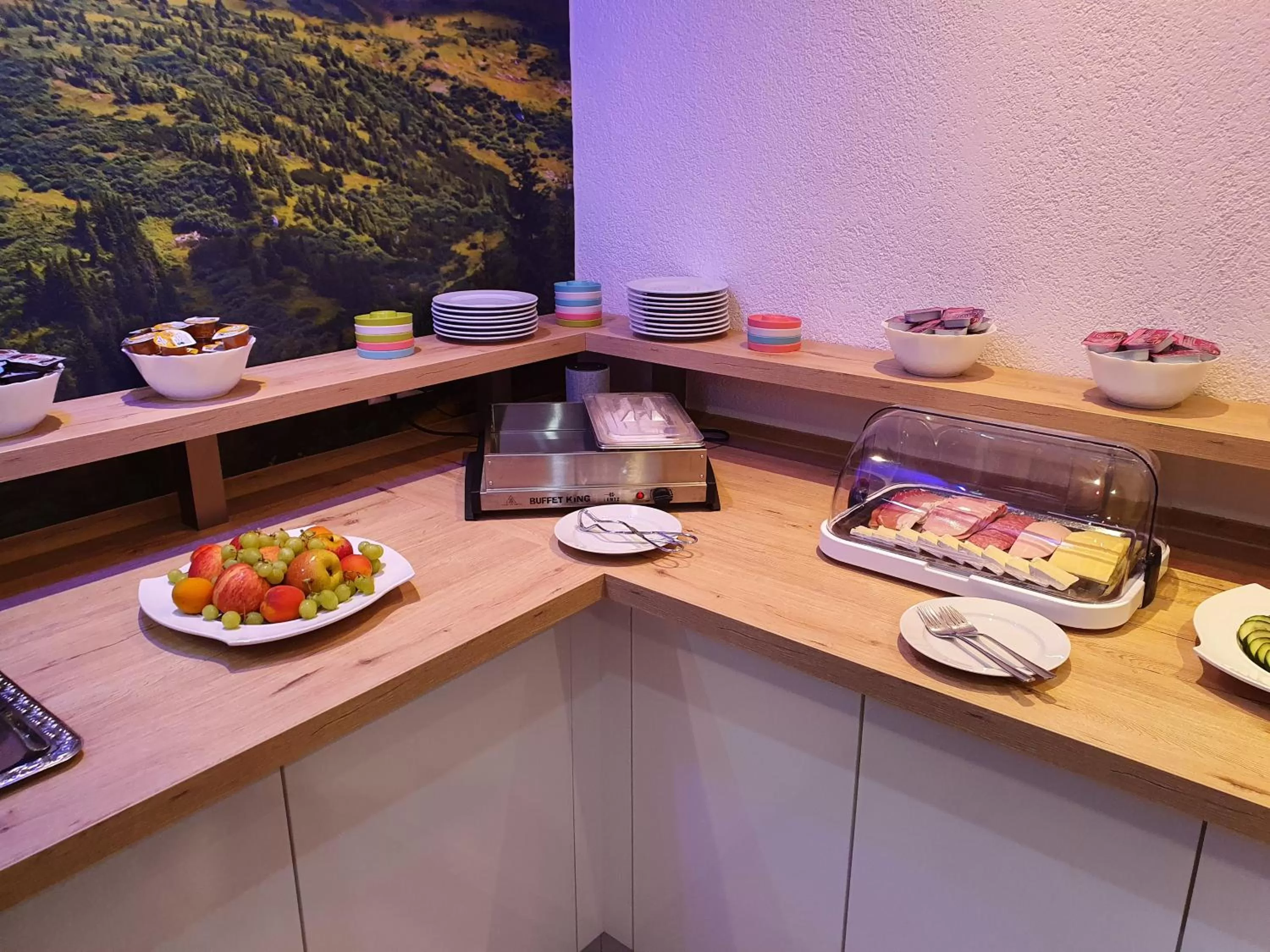 Breakfast in Hotel Exquisite