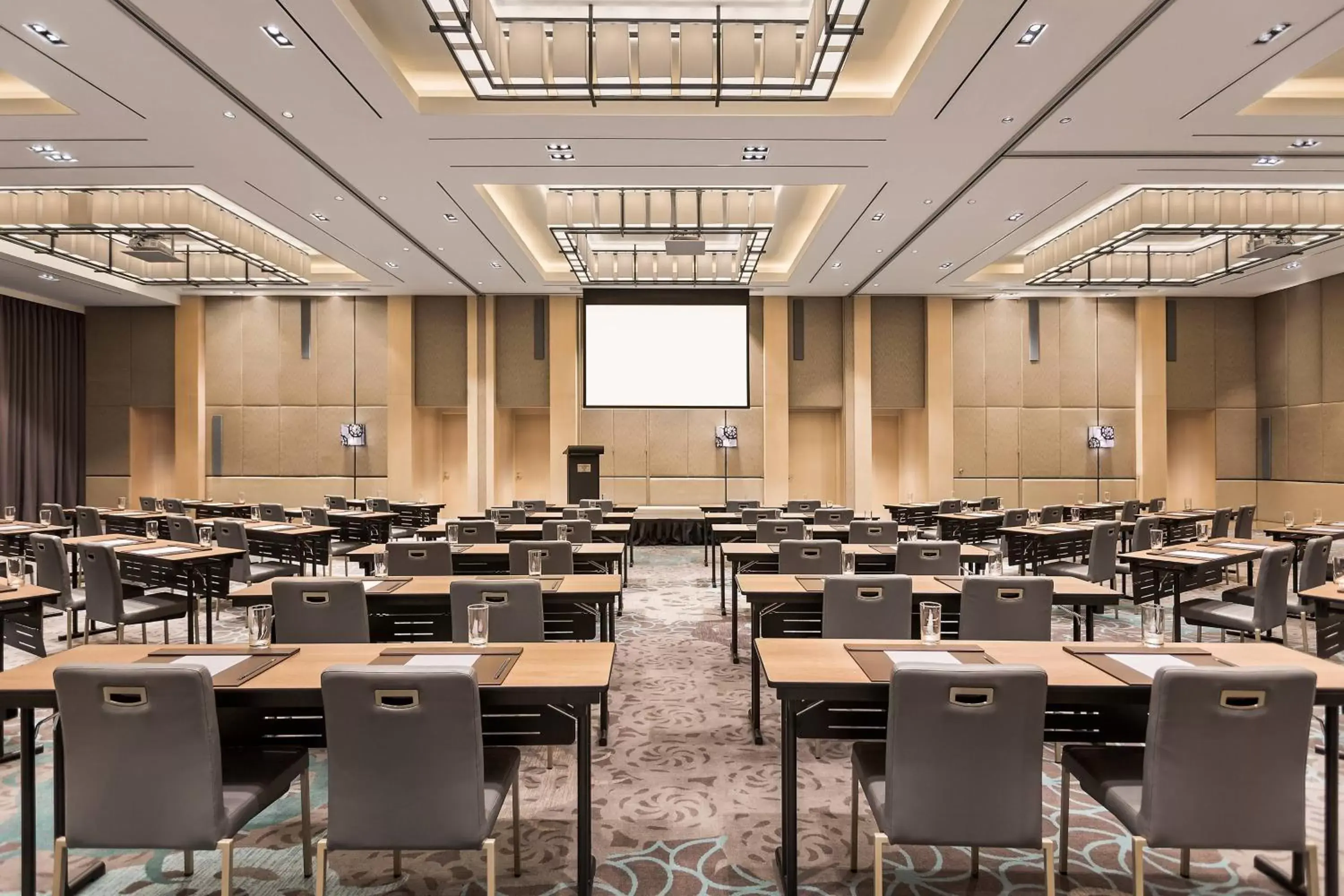 Meeting/conference room in Courtyard by Marriott Iloilo