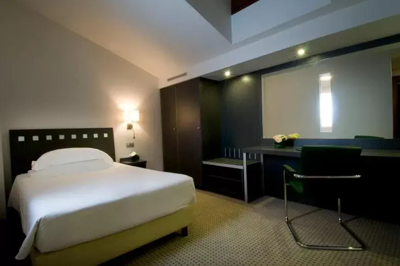 Bed in Arli Hotel Business and Wellness