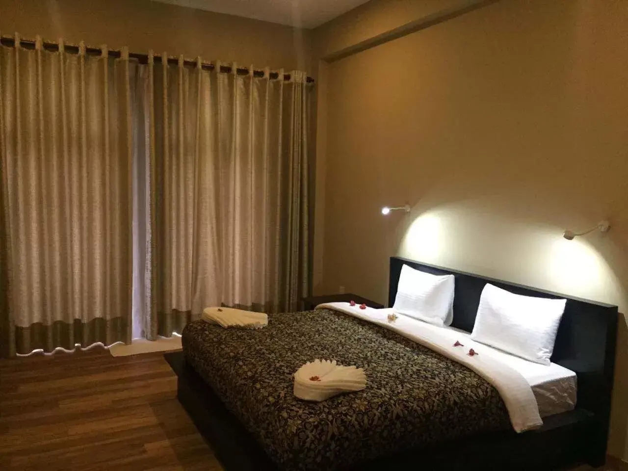 Superior King Room in Panorama Green View Hotel Nuwara Eliya