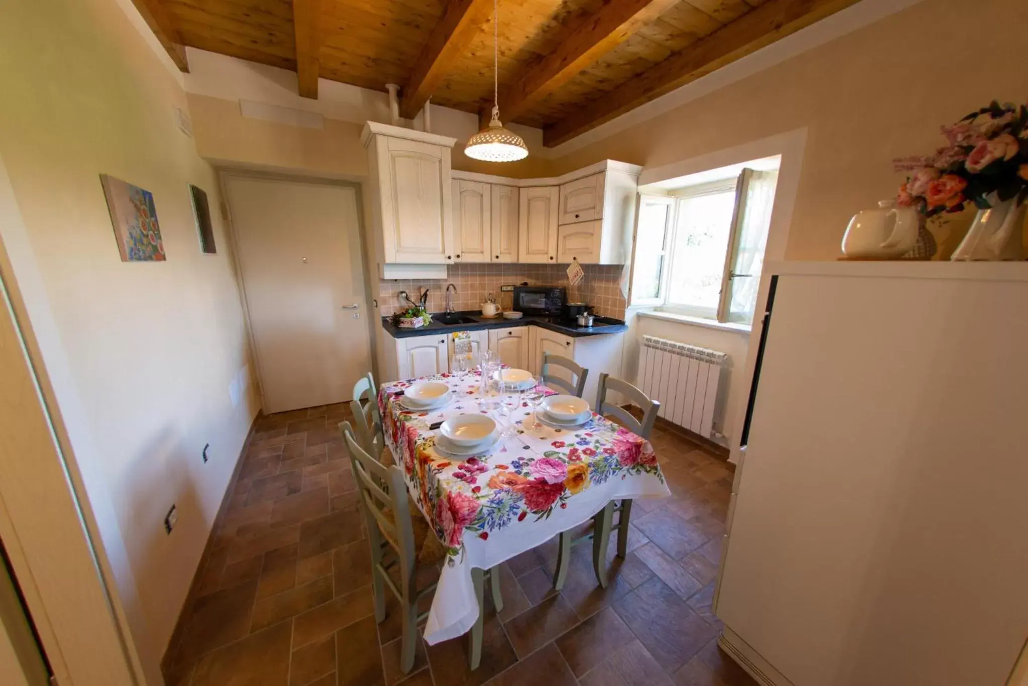 Kitchen/Kitchenette in La Beppa - Casa Vacanza