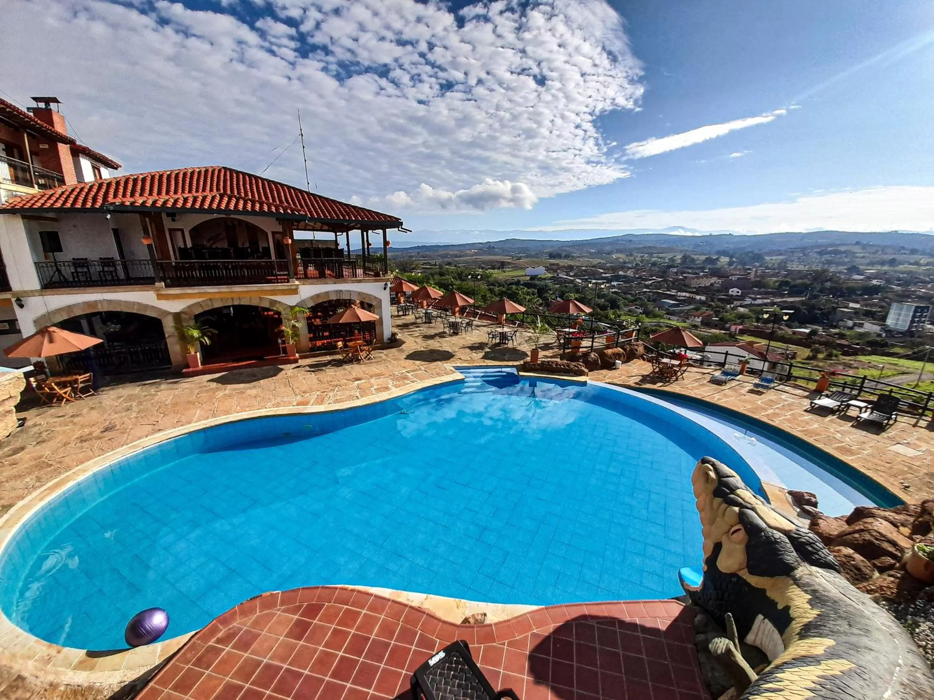 Pool view in Hotel Las Rocas Resort Villanueva