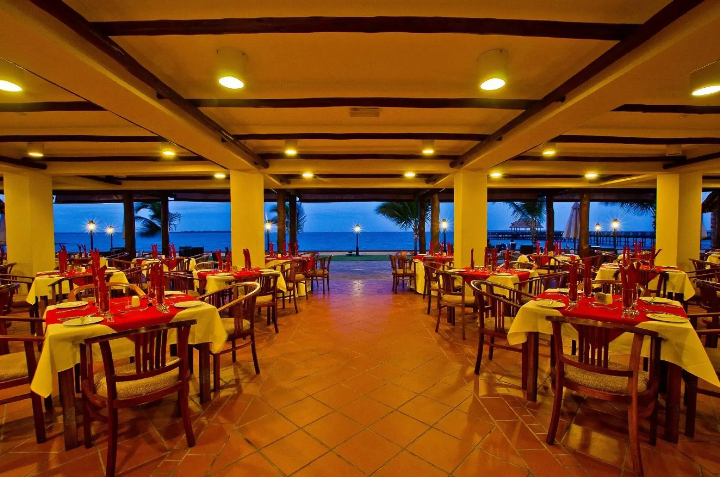 Restaurant/places to eat in White Sands Hotel Restaurant/places to eat in White Sands Hotel