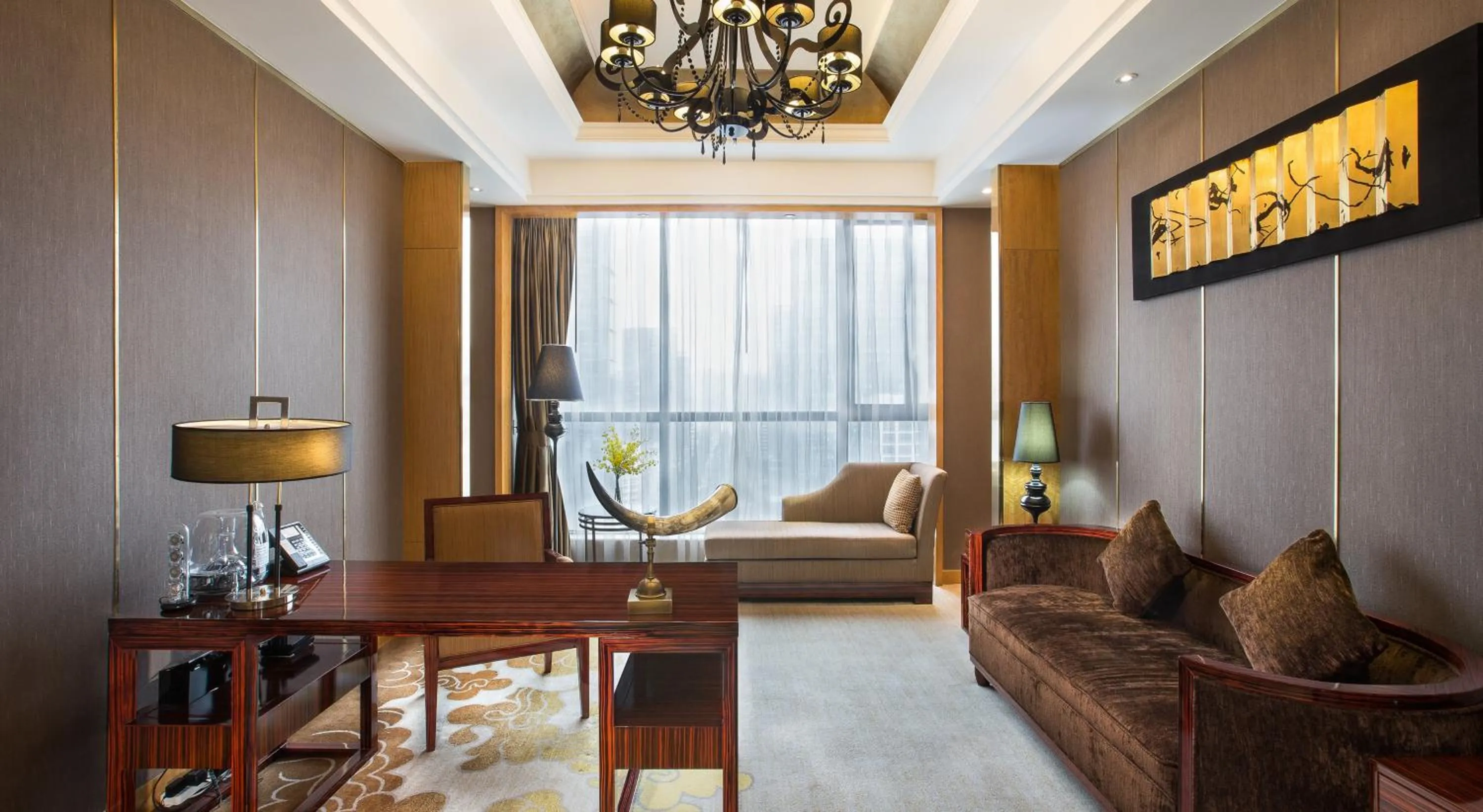 Photo of the whole room in Crowne Plaza Shenzhen Longgang City Centre by IHG