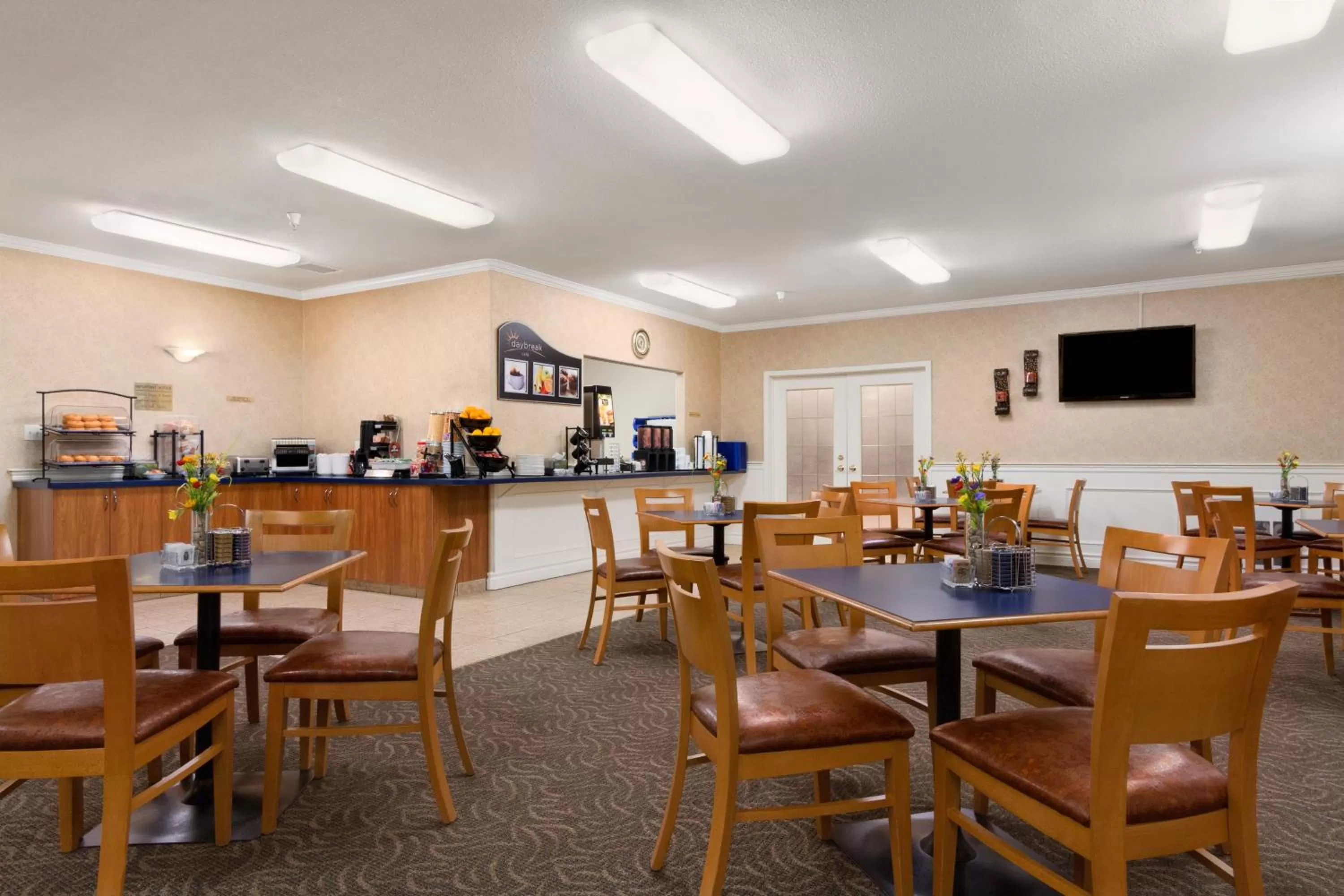 Continental breakfast in Days Inn by Wyndham Saskatoon
