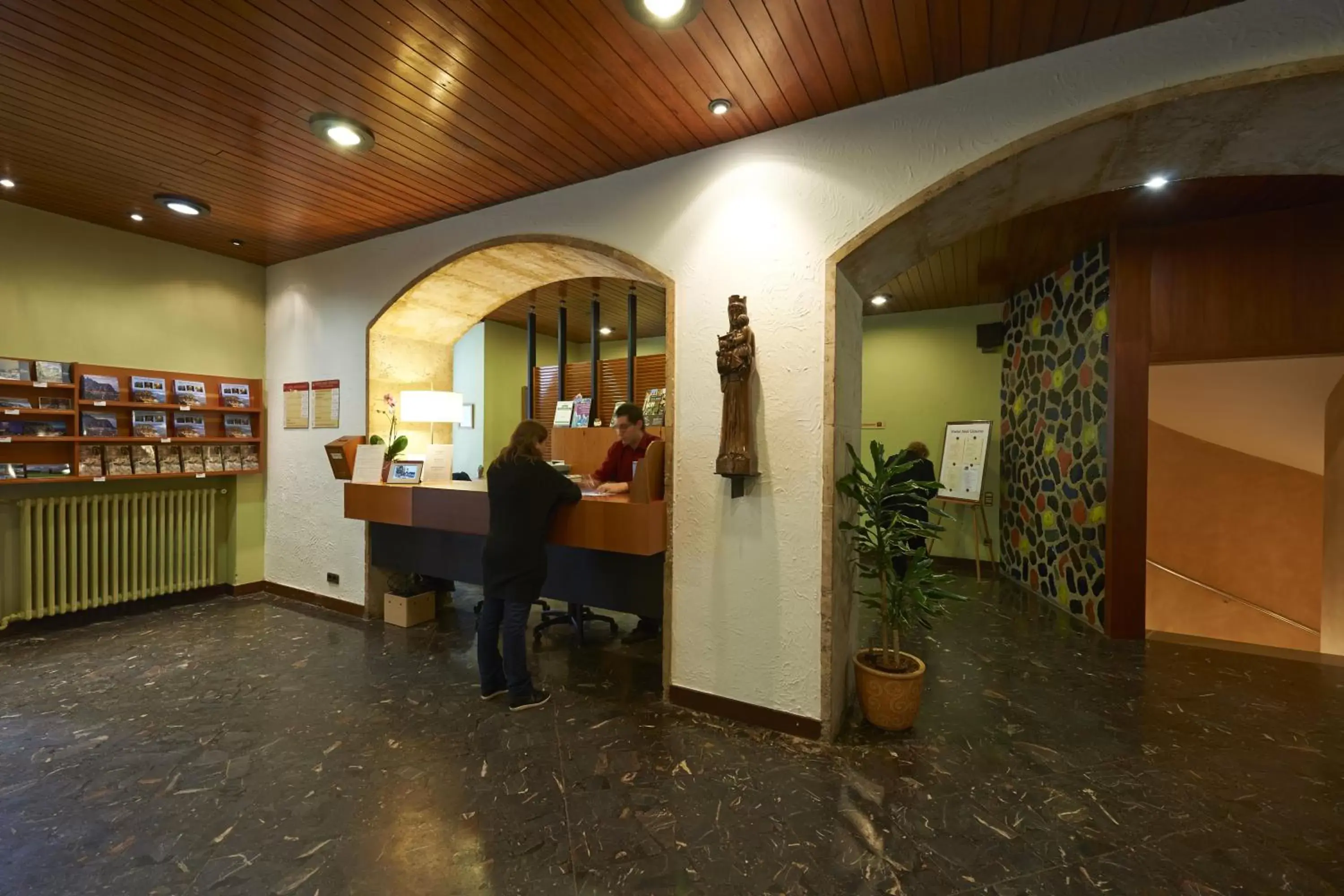 Decorative detail, Lobby/Reception in Hotel Abat Cisneros Montserrat