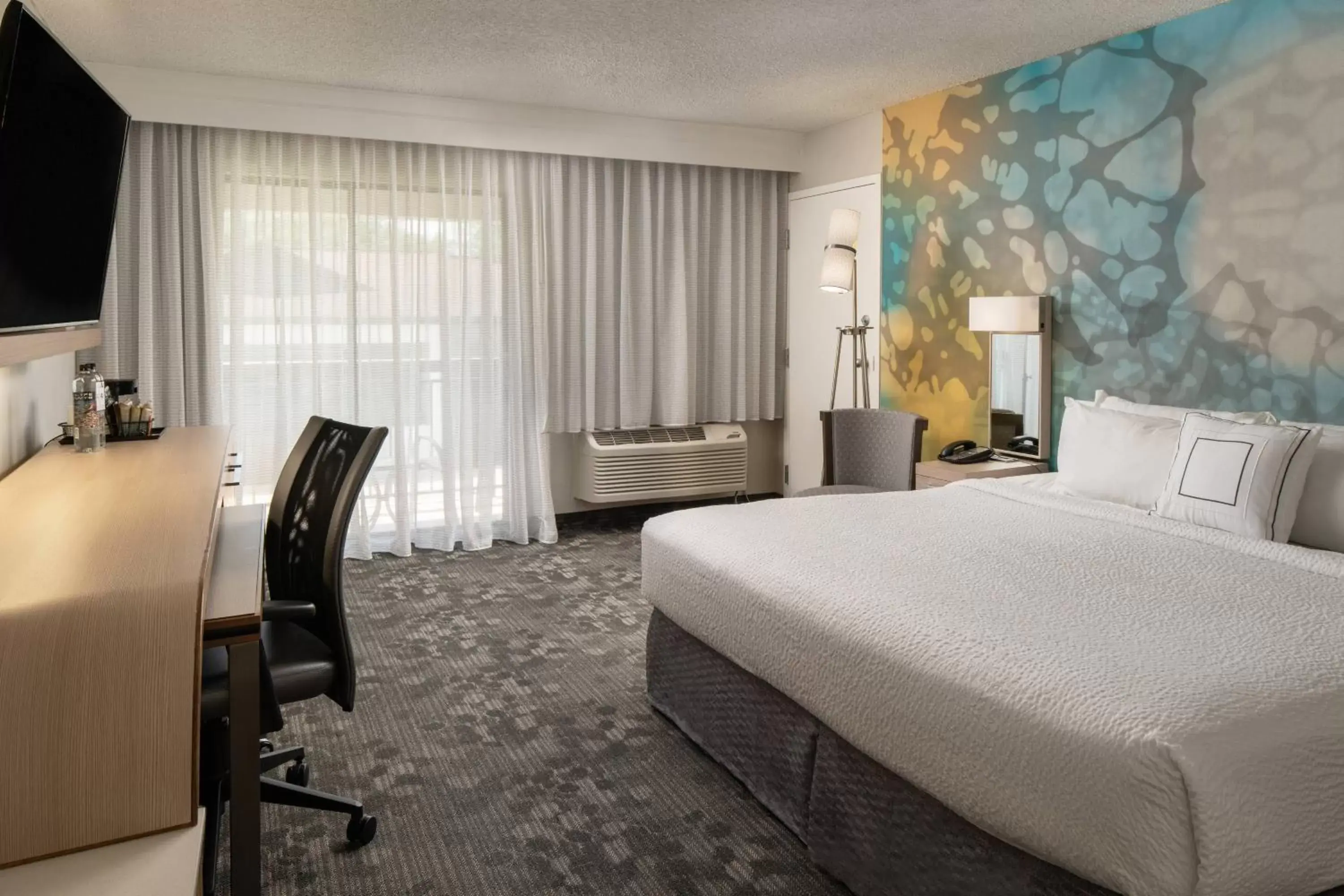 Photo of the whole room in Courtyard by Marriott Orlando Lake Buena Vista at Vista Centre