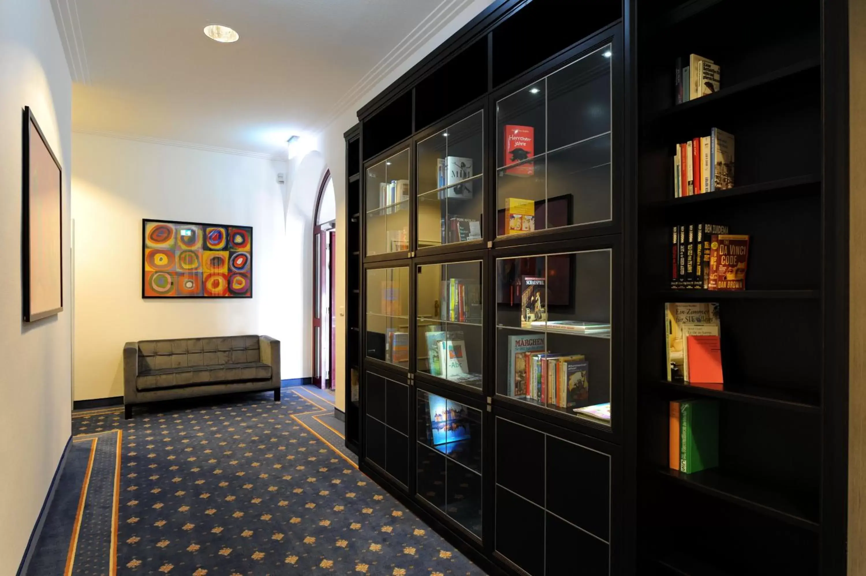 Library in Best Western Hotel Kaiserhof