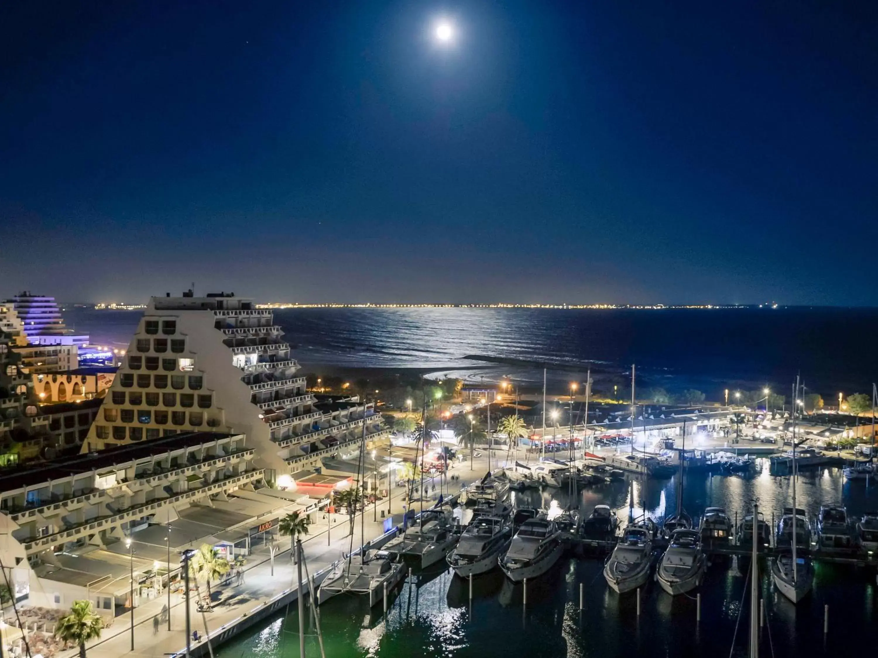 Bedroom, Bird's-eye View in Mercure Port La Grande Motte