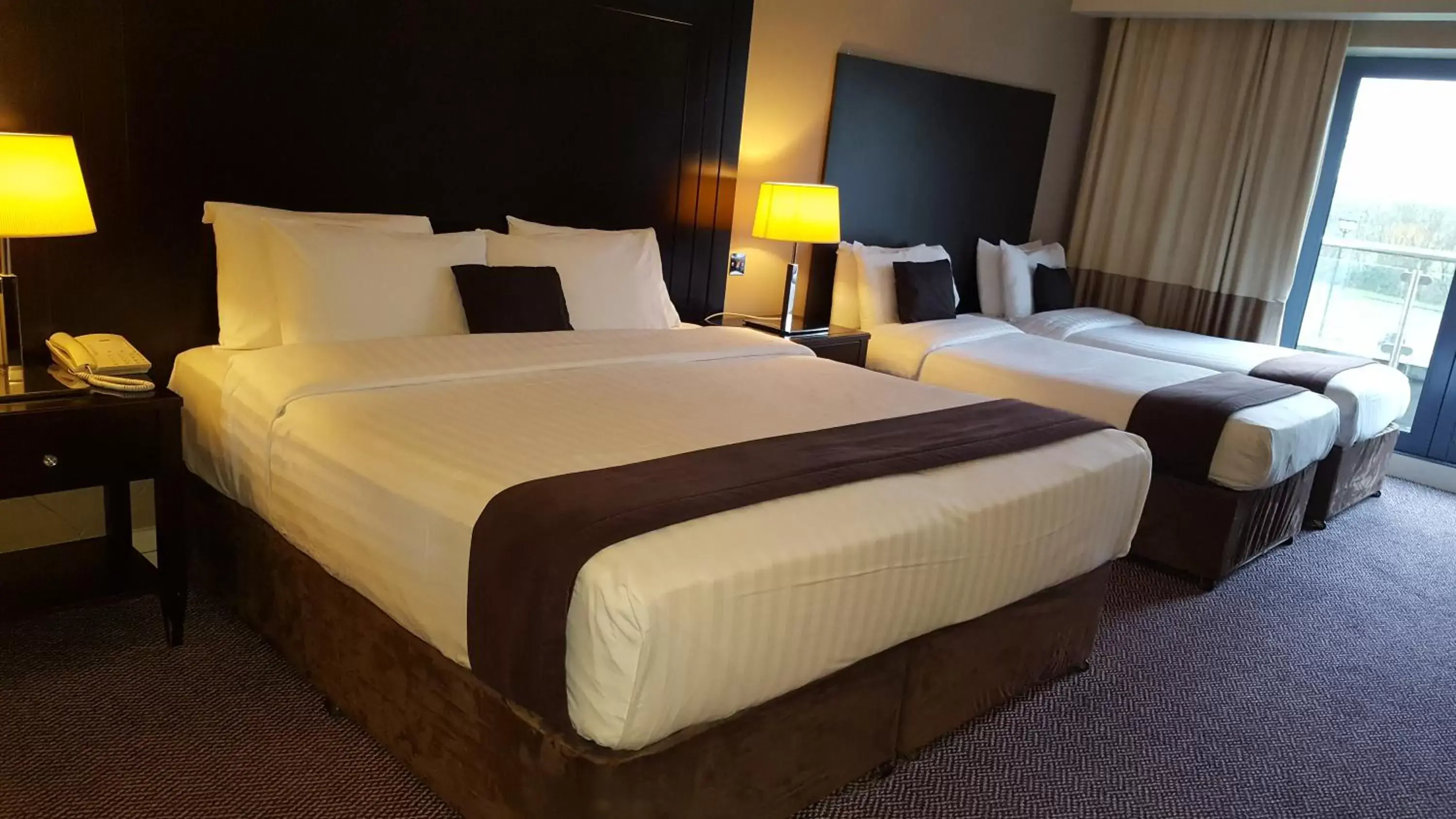 Bedroom, Bed in Shamrock Lodge Hotel Bedroom, Bed in Shamrock Lodge Hotel