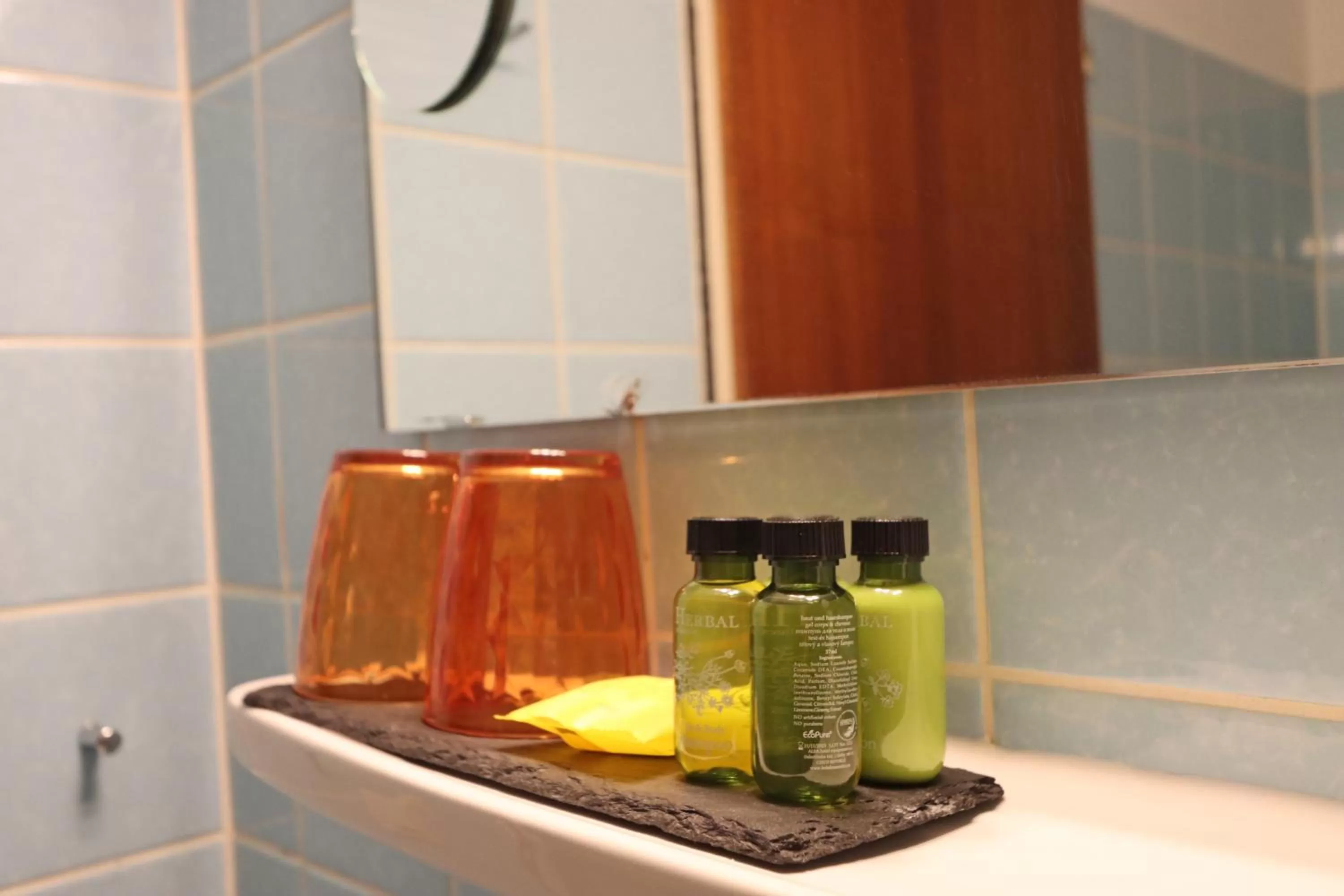 Bathroom in Hotel Kreuz Höhengasthof