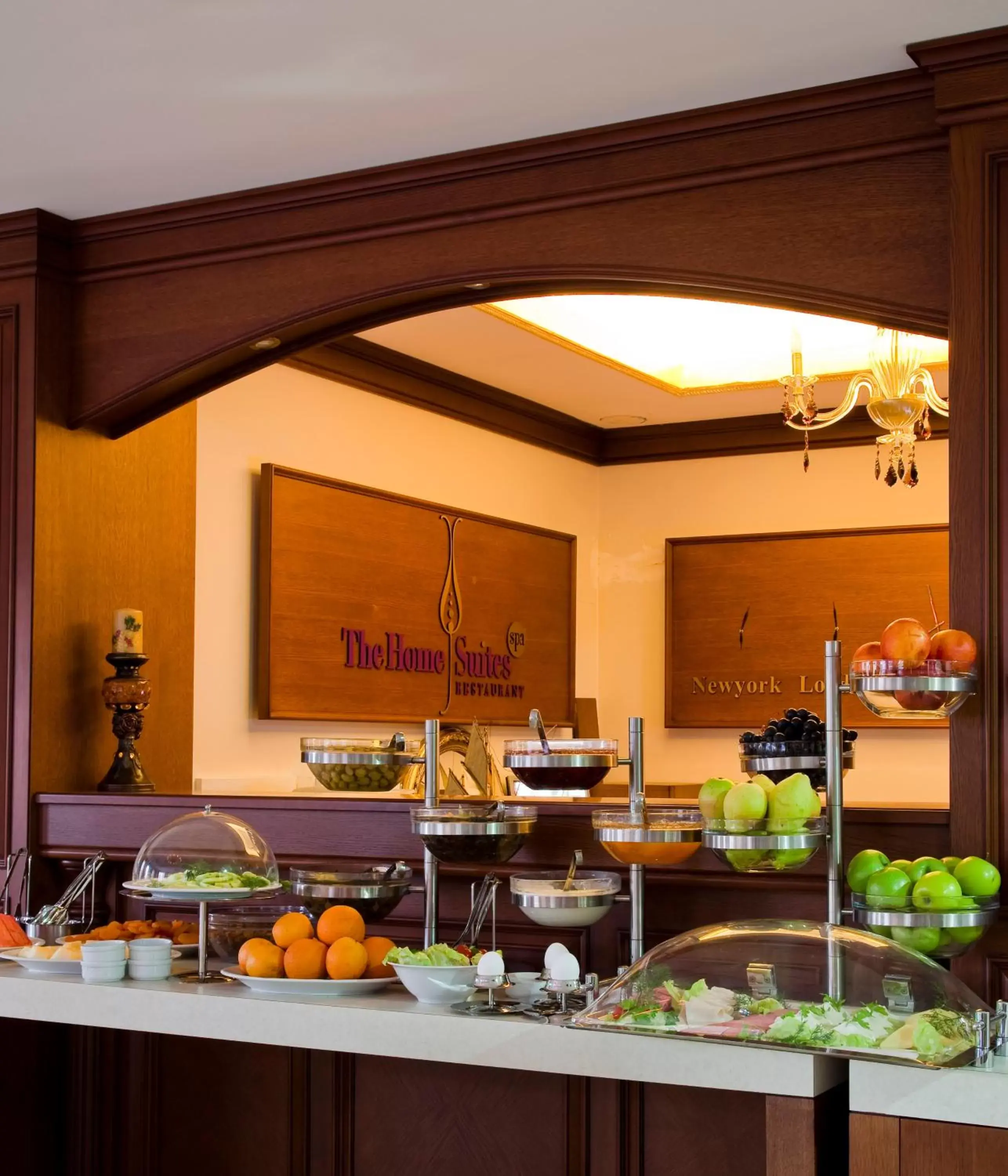 Restaurant/places to eat in GLK PREMIER The Home Suites & Spa Restaurant/places to eat in GLK PREMIER The Home Suites & Spa