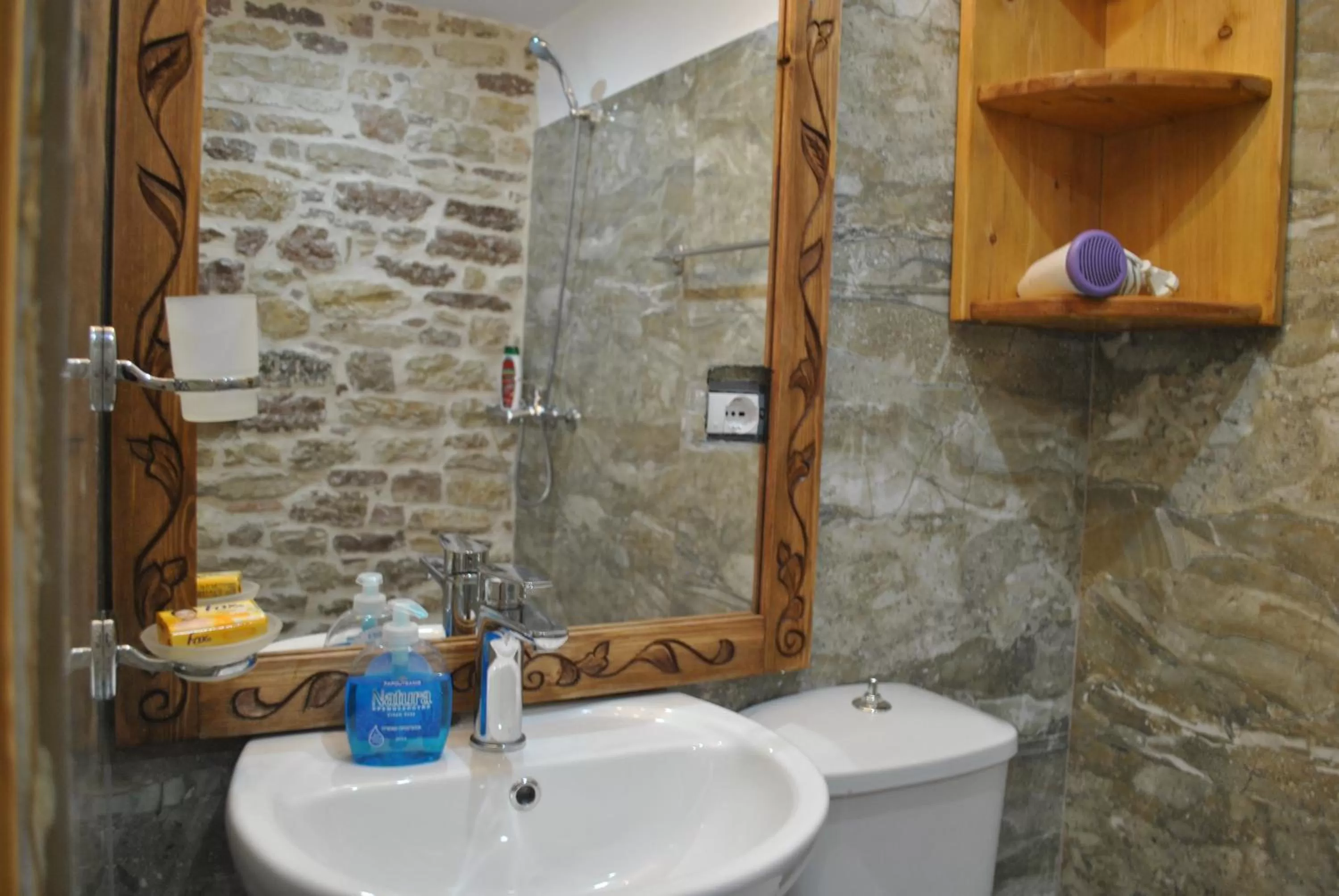 Bathroom in Guesthouse Mele