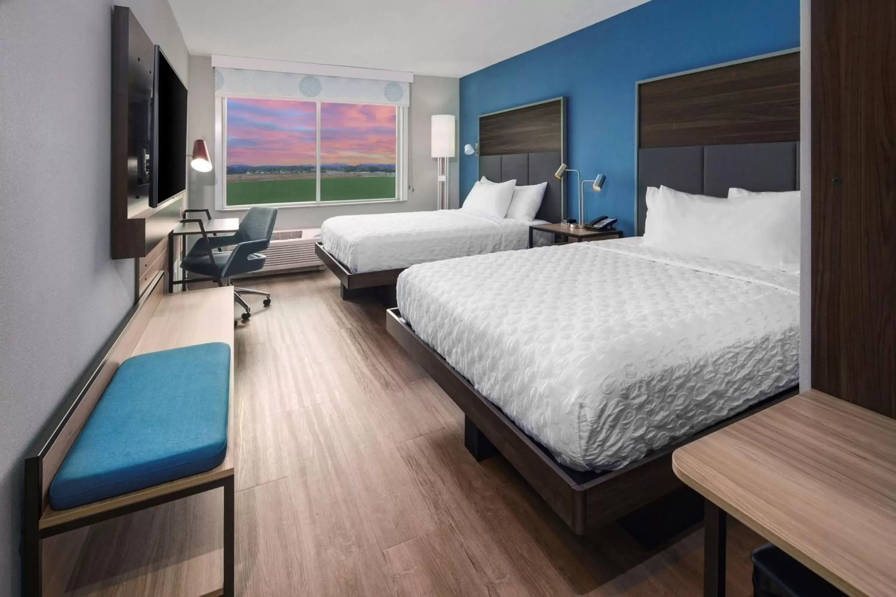 Bed in Tru By Hilton Goodyear Phoenix West, Az