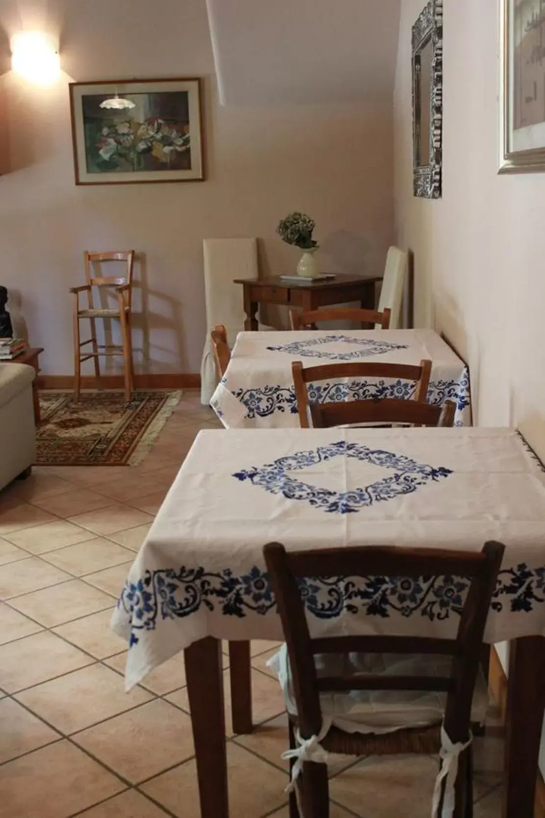 Communal kitchen in B&B Al Borgo