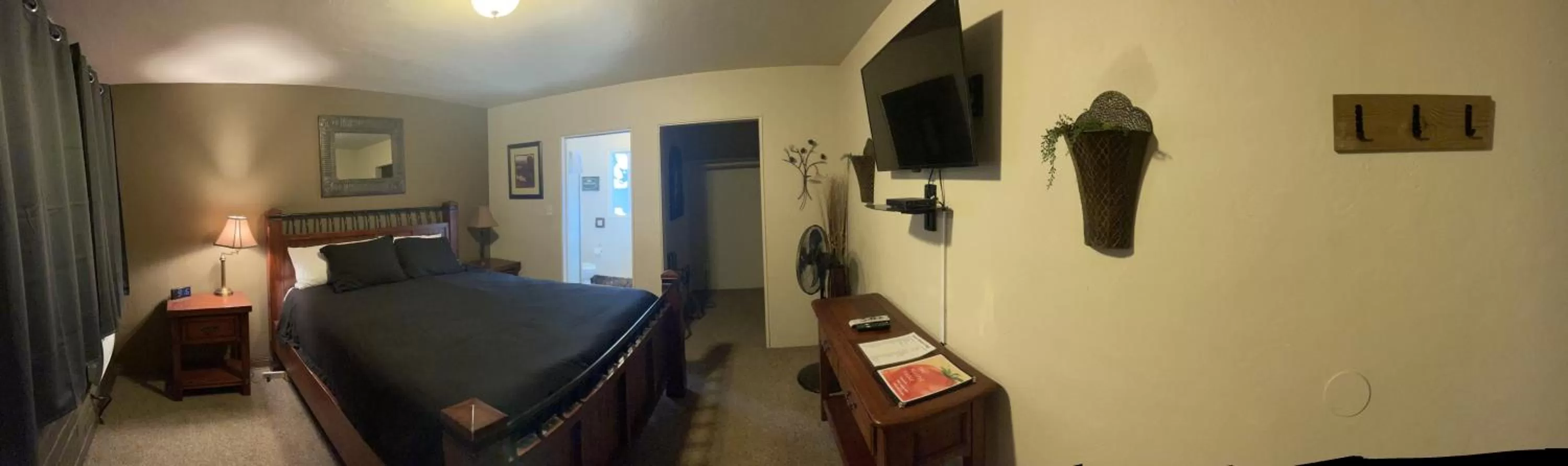 Bed in Sierra Woods Lodge