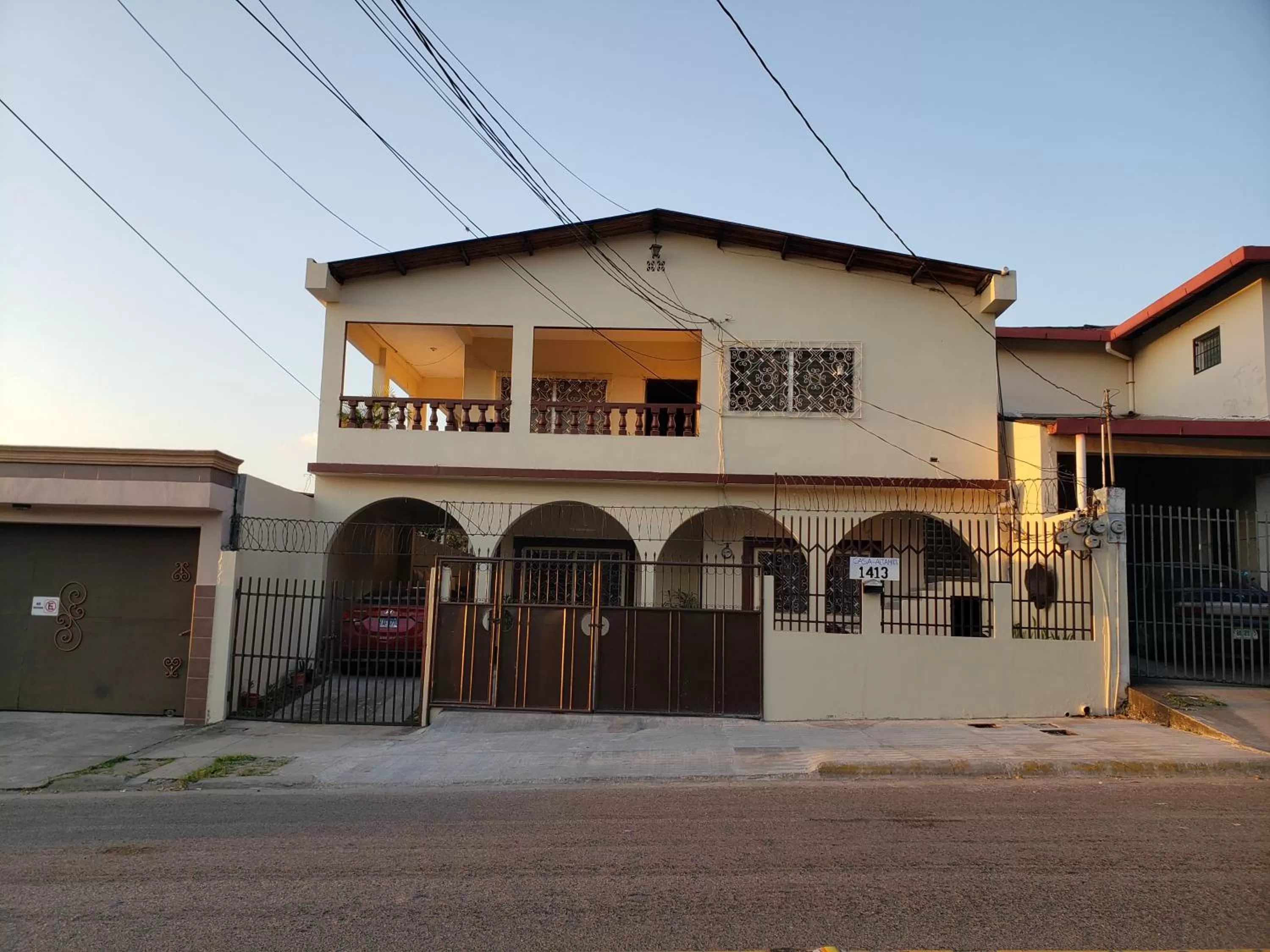 Property building in Casa Altamira