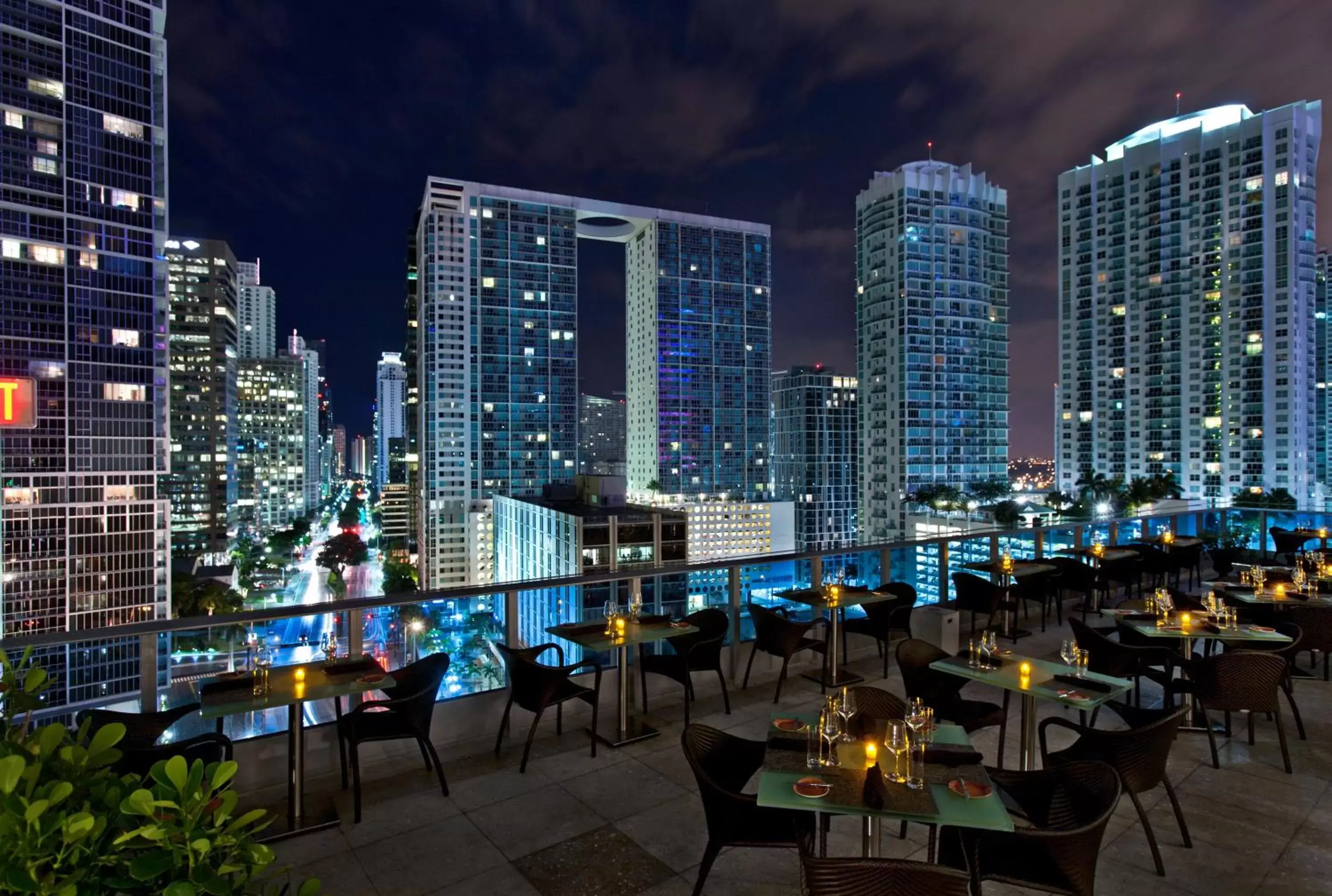 Restaurant/places to eat, City View in Kimpton EPIC Hotel, an IHG Hotel