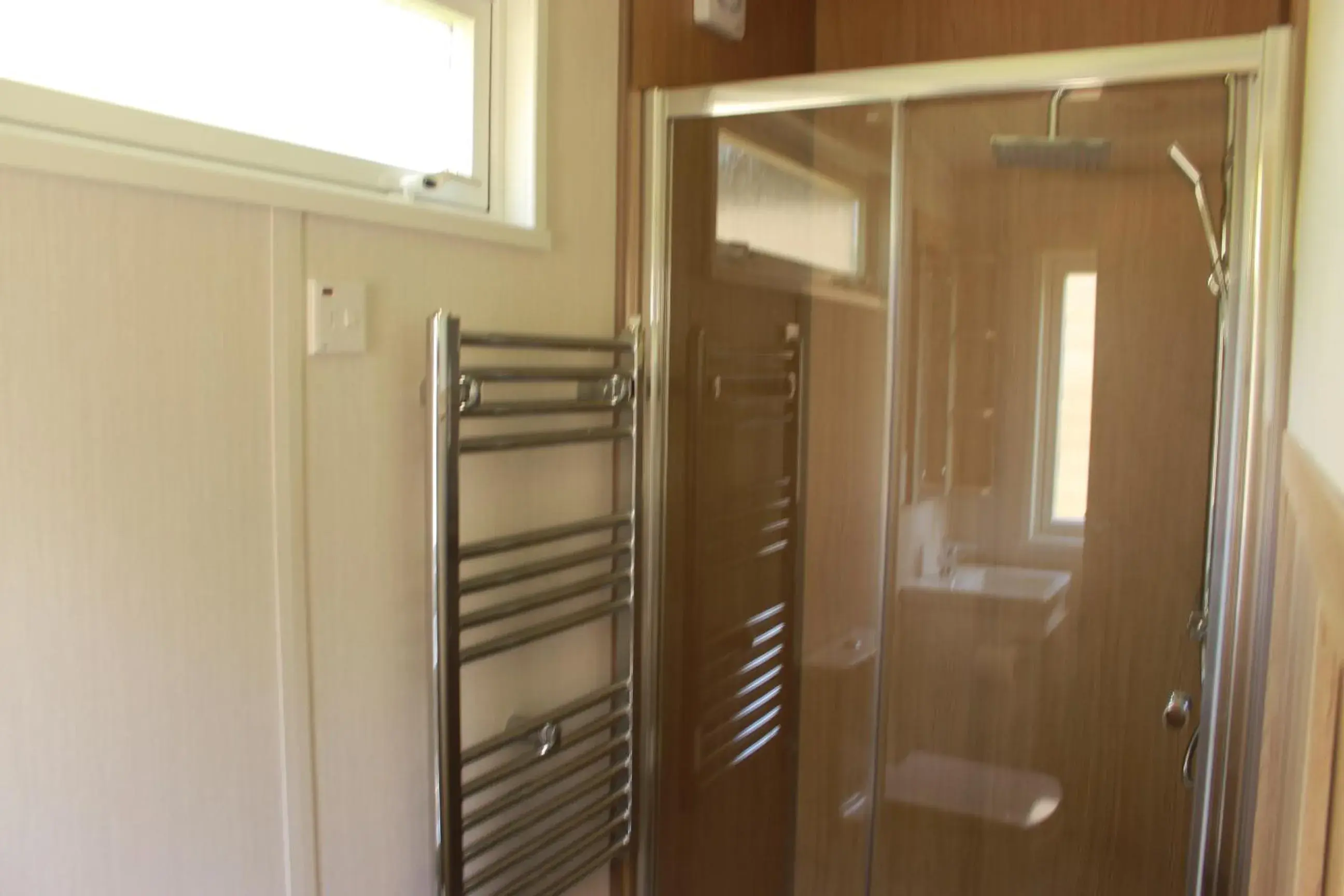 Bathroom in The Gulliver's Hotel