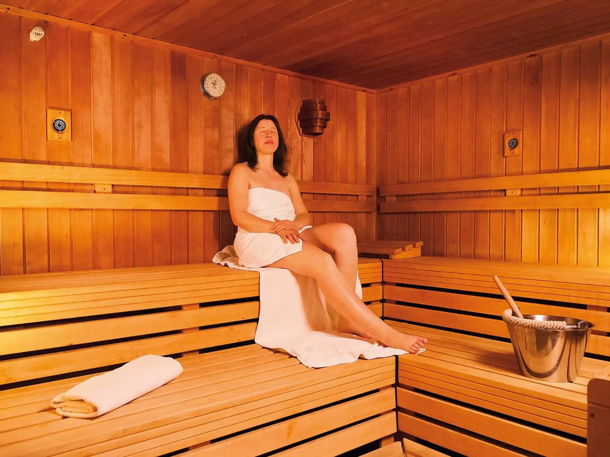 Sauna, Guests in Vitalhotel am Stadtpark Superior