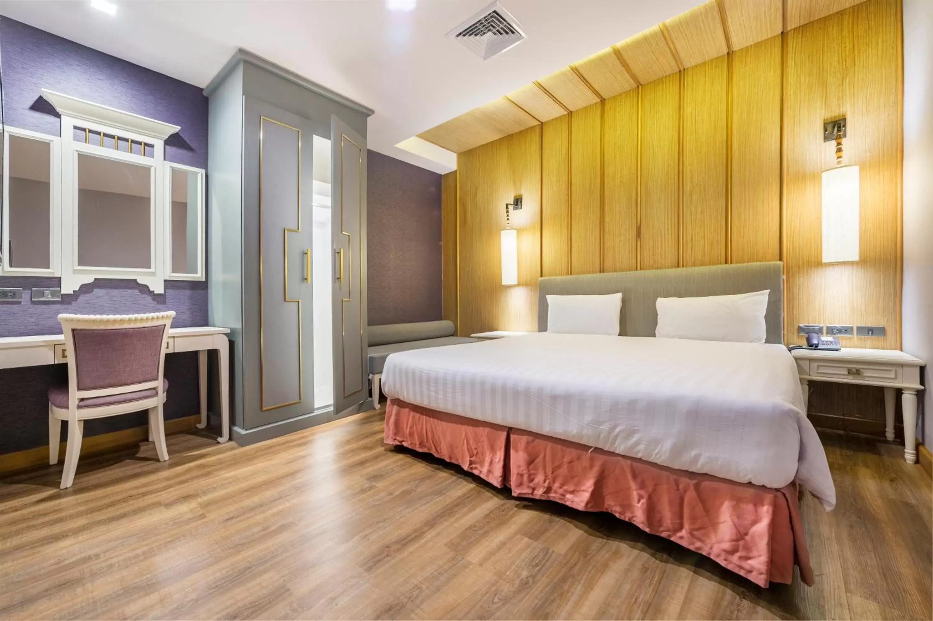 Bed in Royal Rattanakosin Hotel SHA Plus