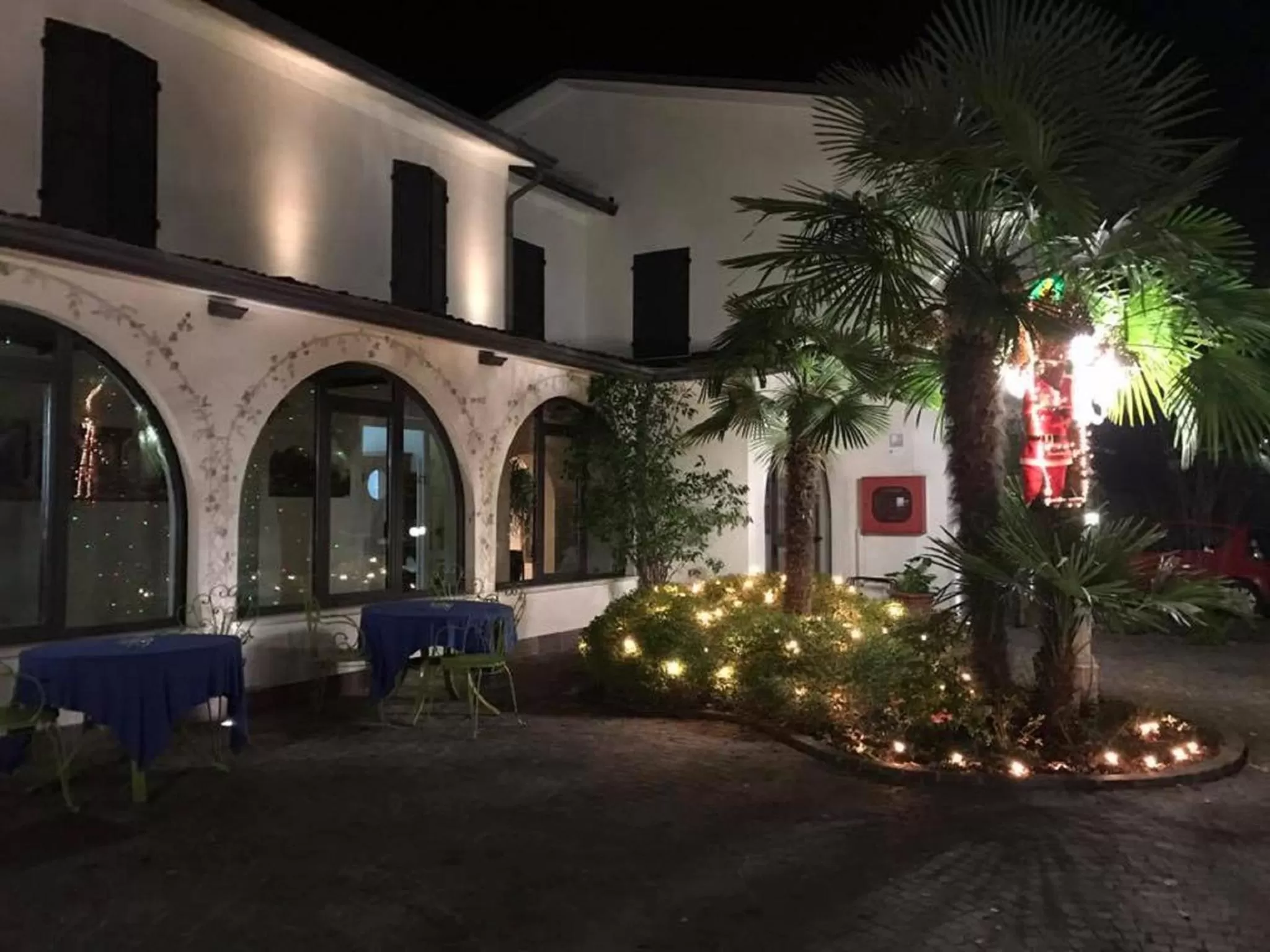 Garden view in Hotel Ristorante La Grotta