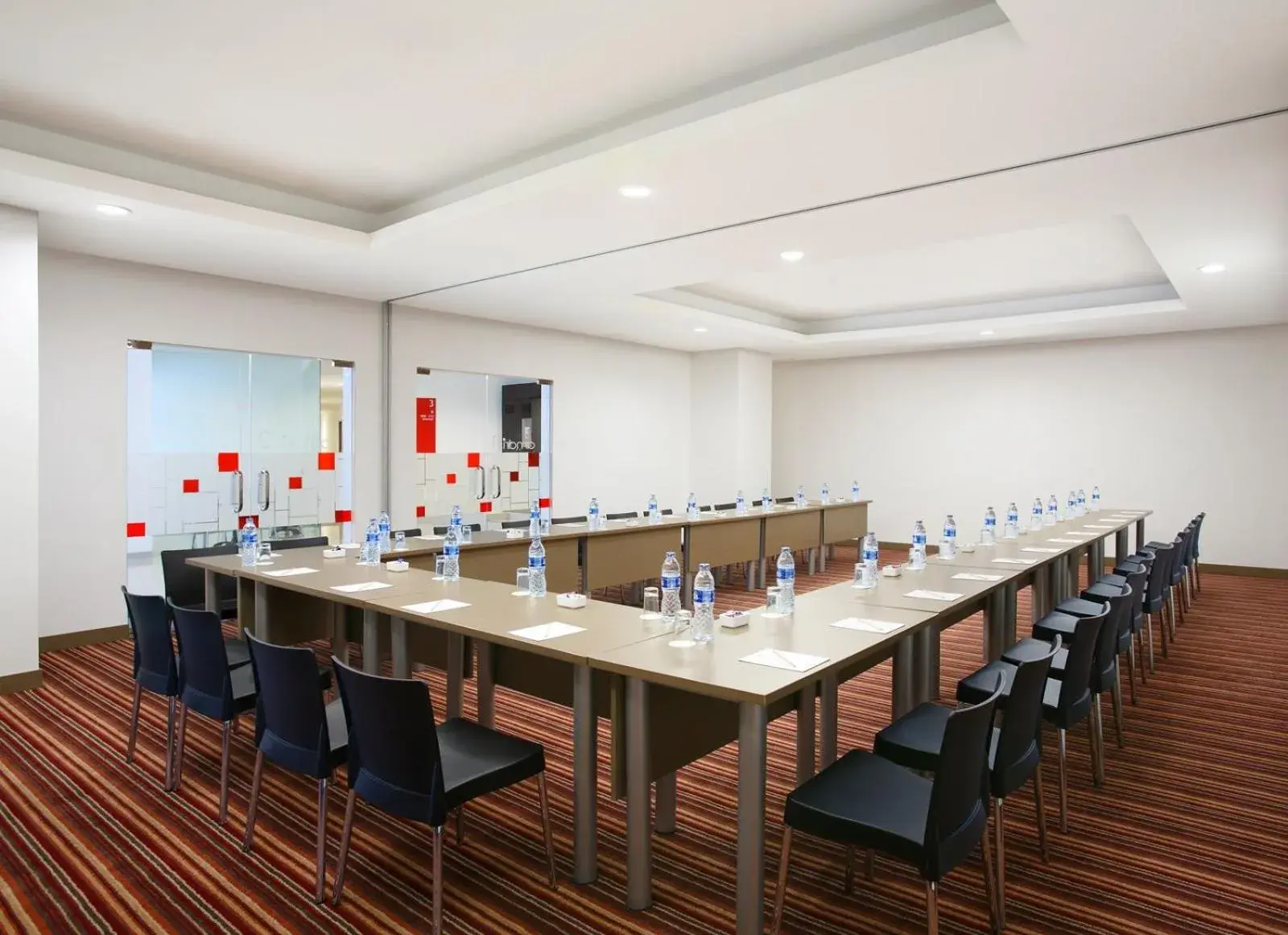 Meeting/conference room in Amaris Hotel Season City