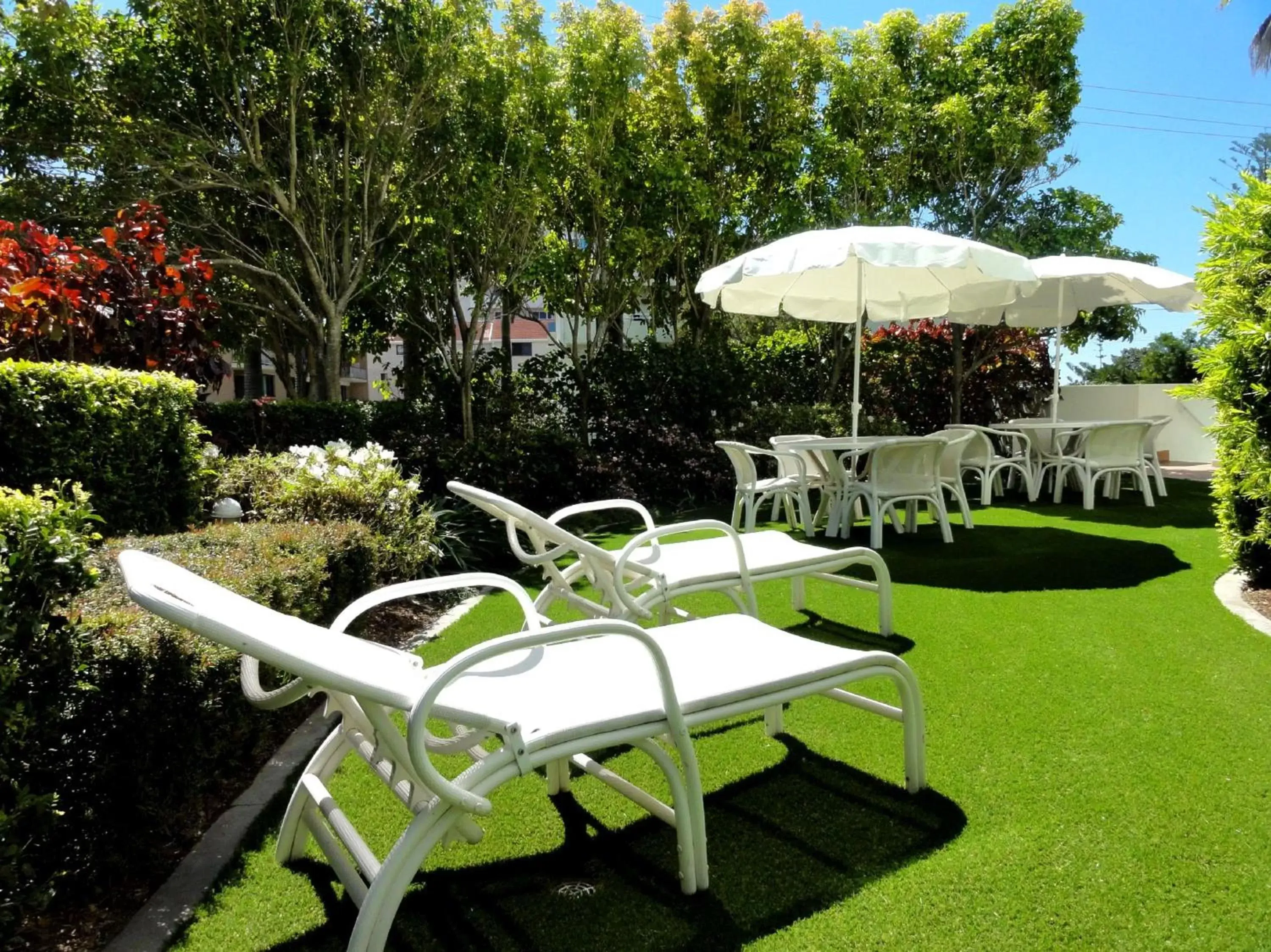 BBQ facilities, Swimming Pool in Crystal Bay On The Broadwater