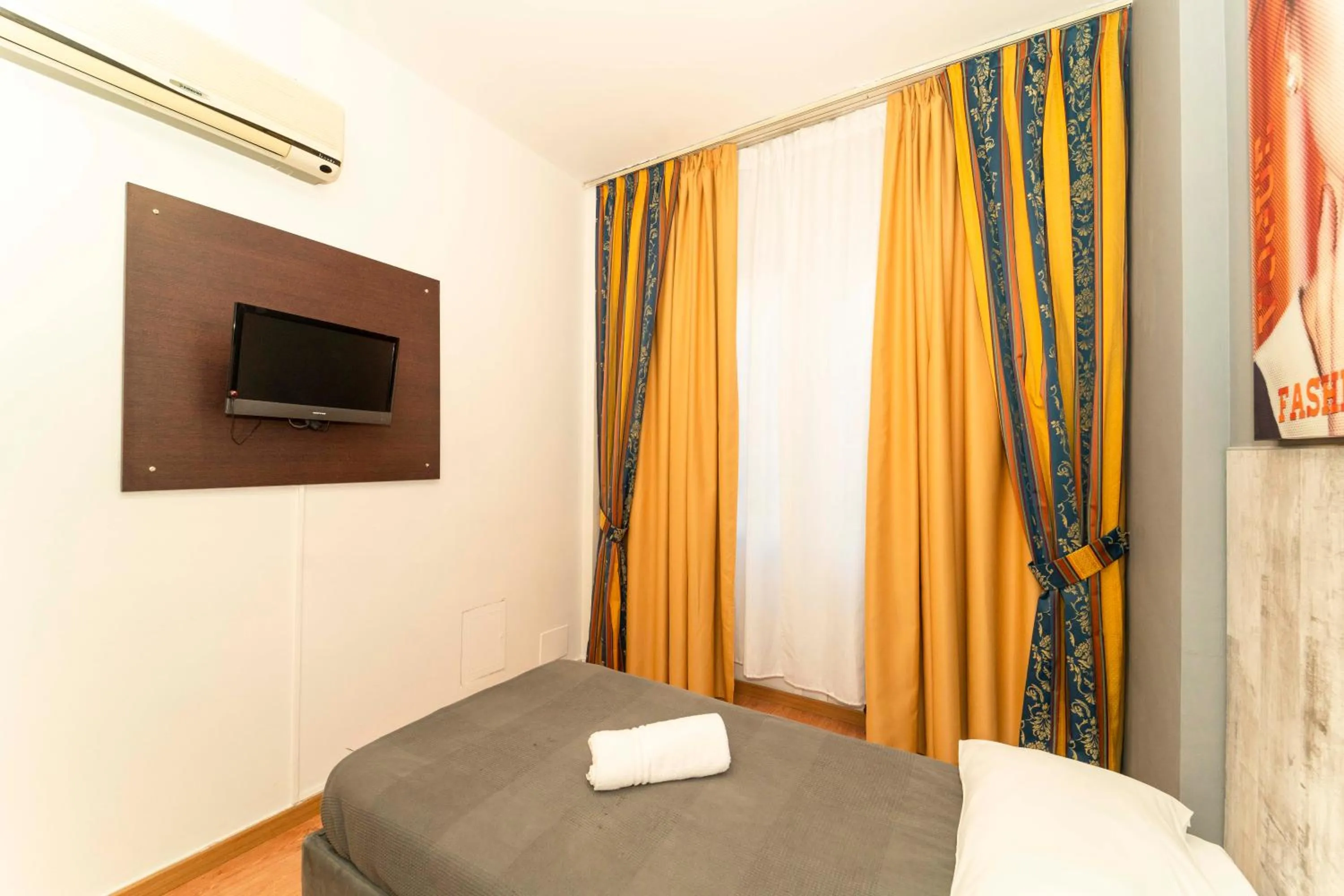 Bed in Hotel Cristallo Torino