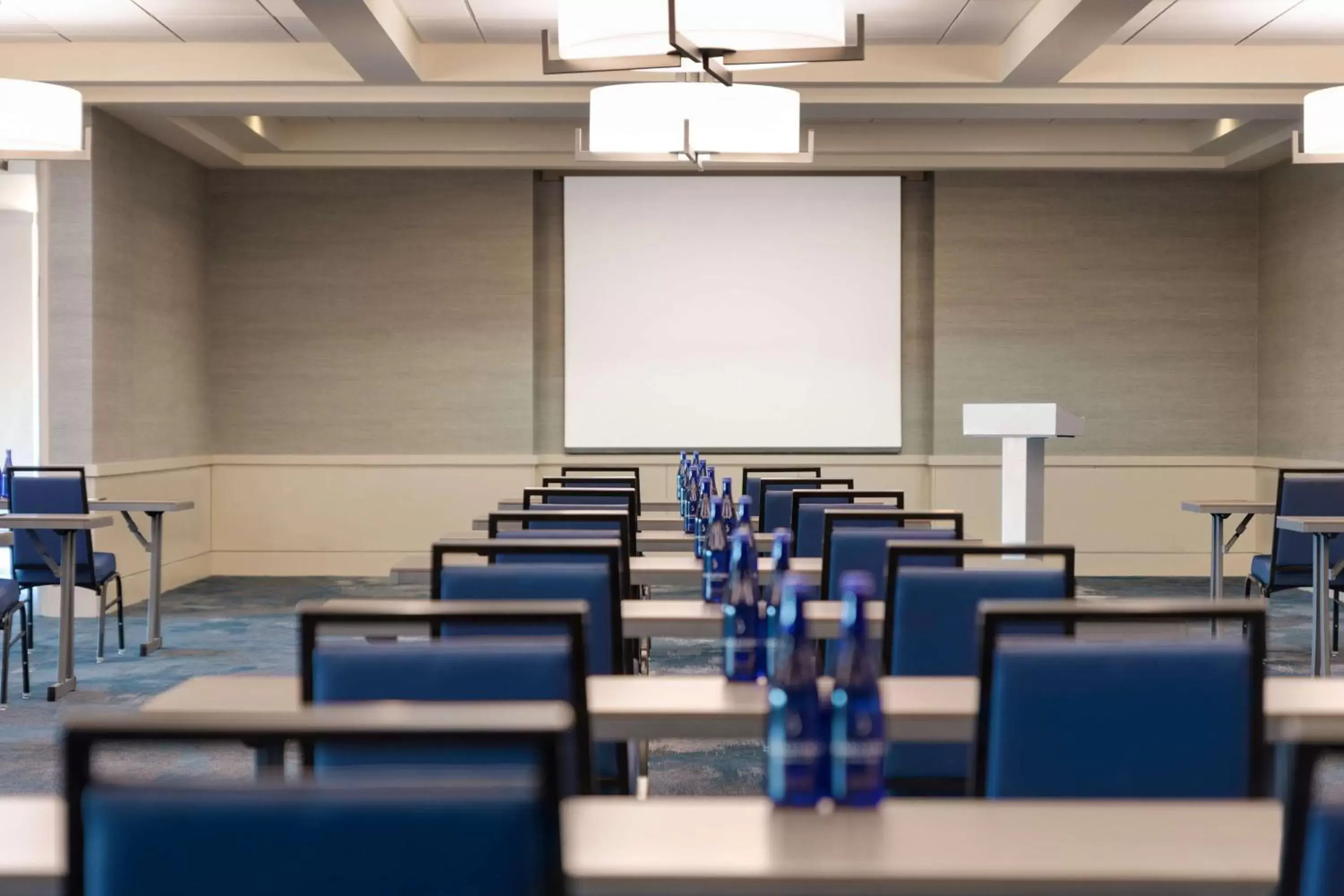 Meeting/conference room in Hilton Burlington Lake Champlain