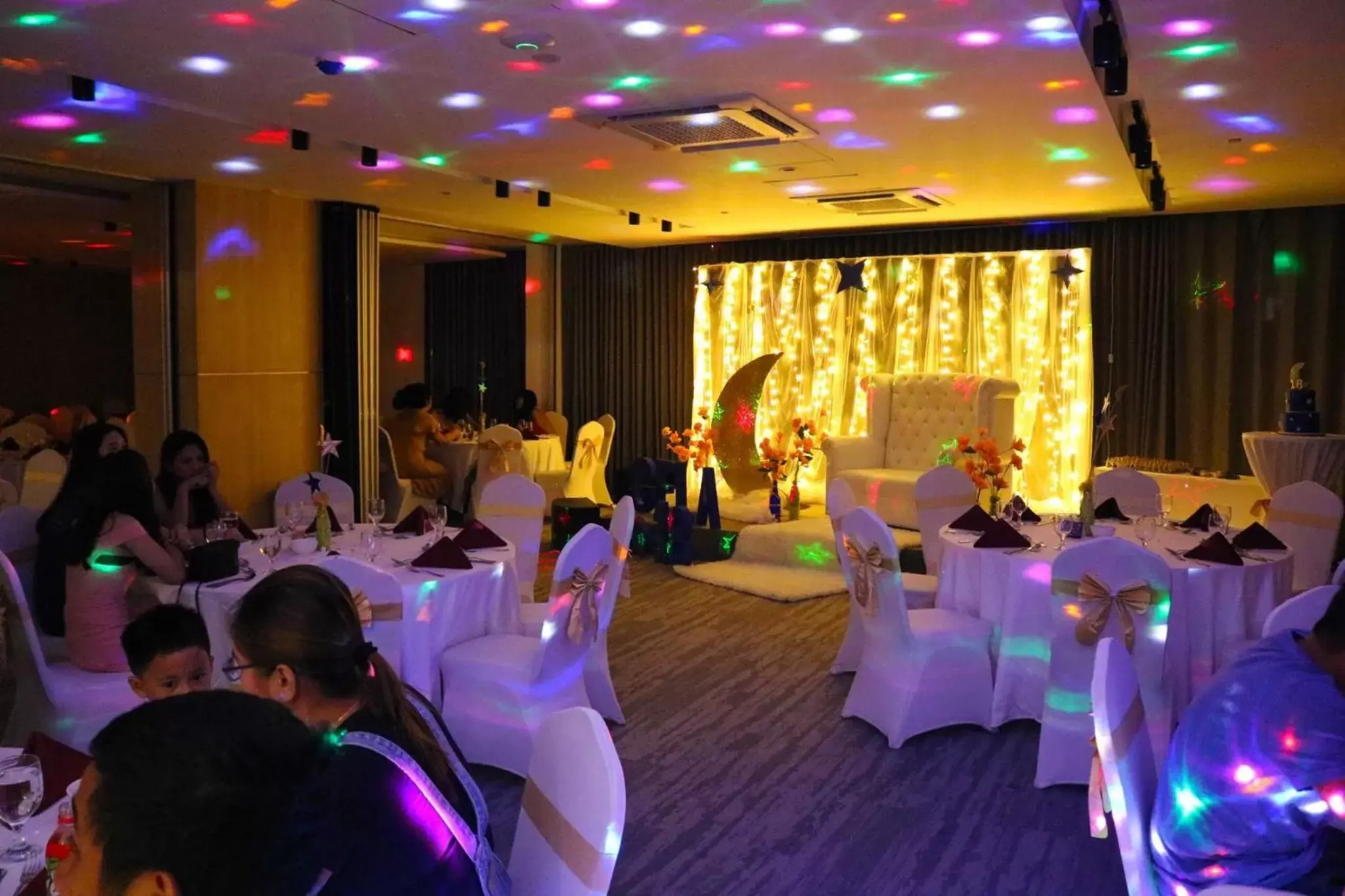 Banquet/Function facilities, Banquet Facilities in Red Hotel Cubao, Quezon City