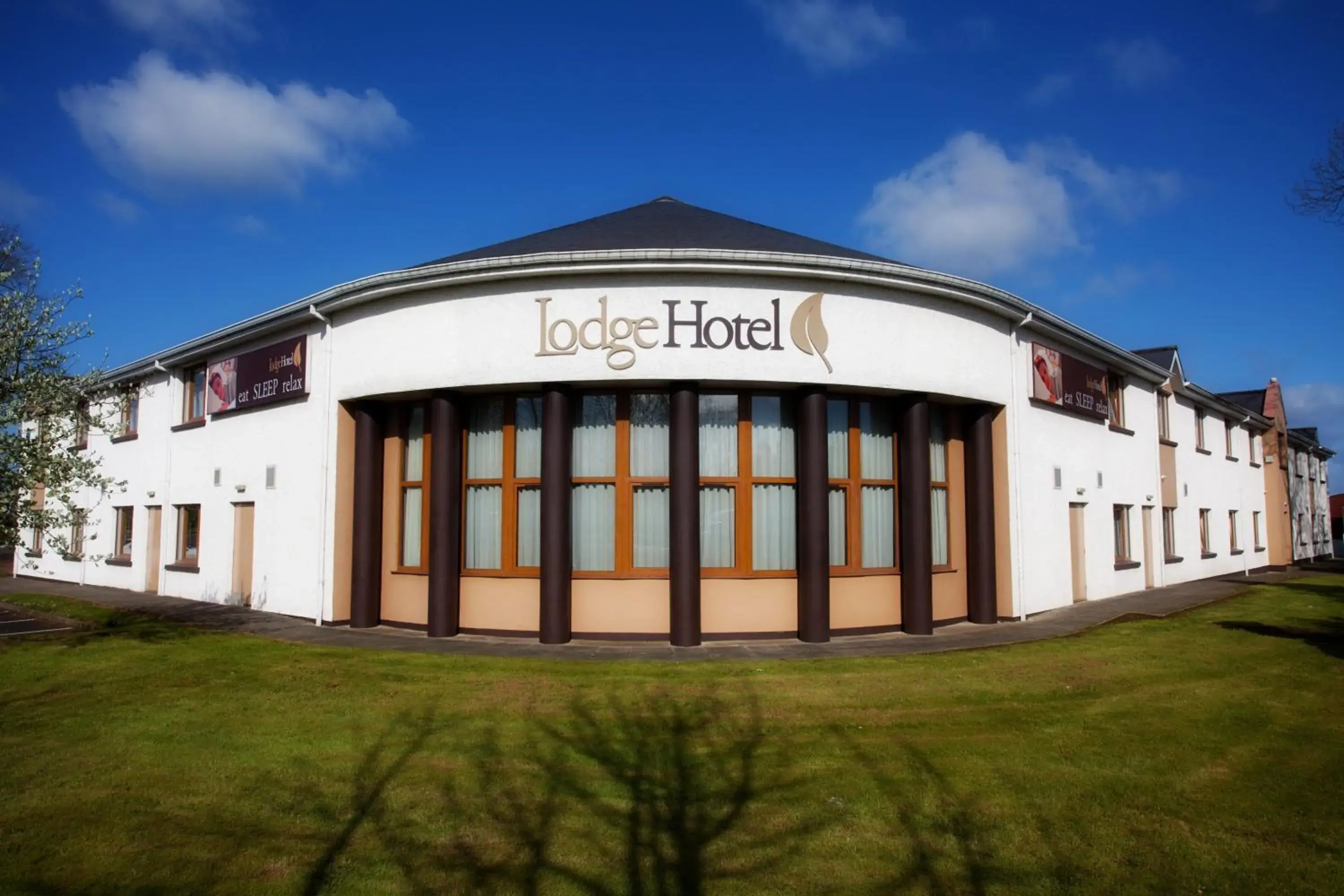 Facade/entrance, Property Building in The Lodge Hotel