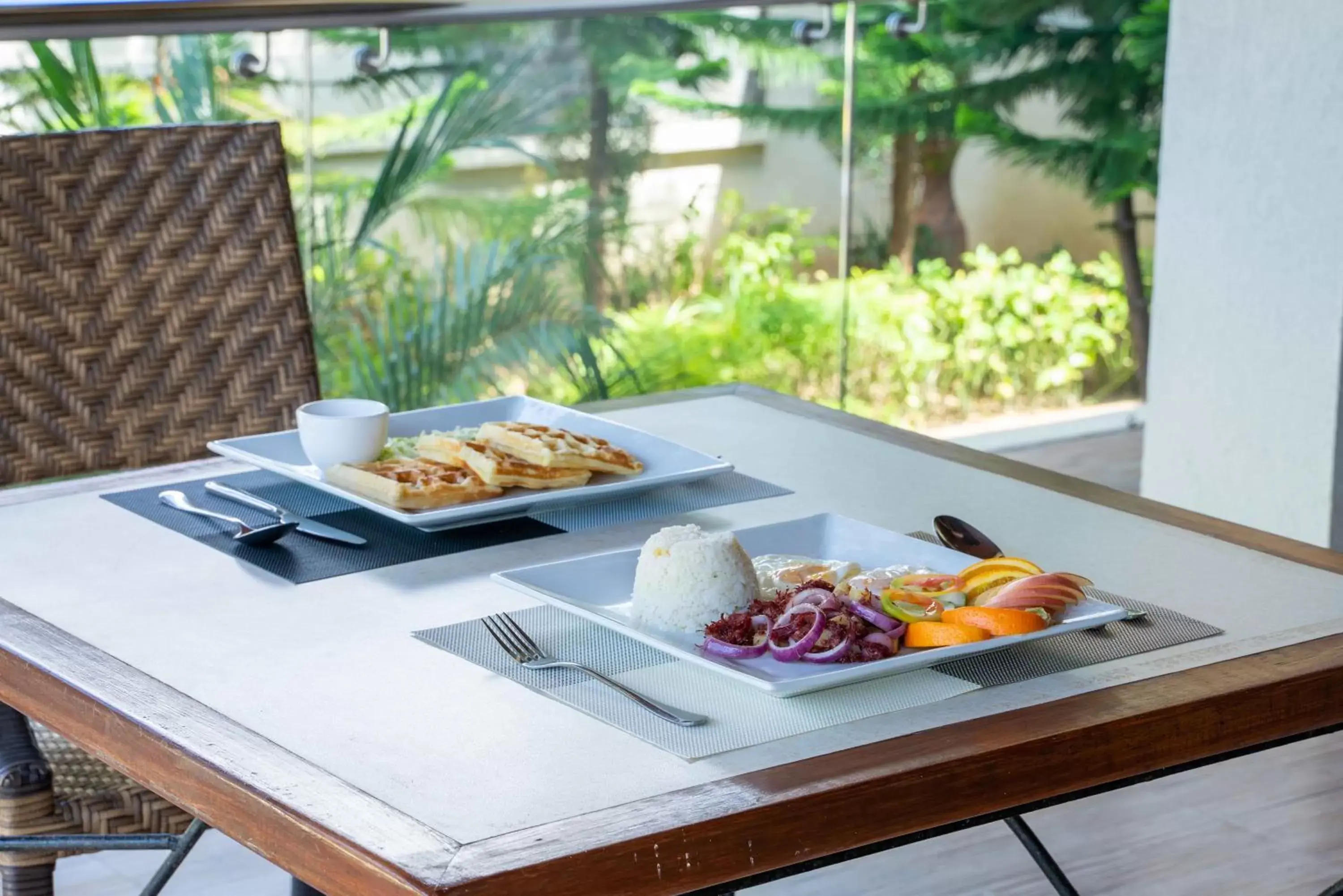 Restaurant/places to eat in MO2 Lagoon Coron Restaurant/places to eat in MO2 Lagoon Coron