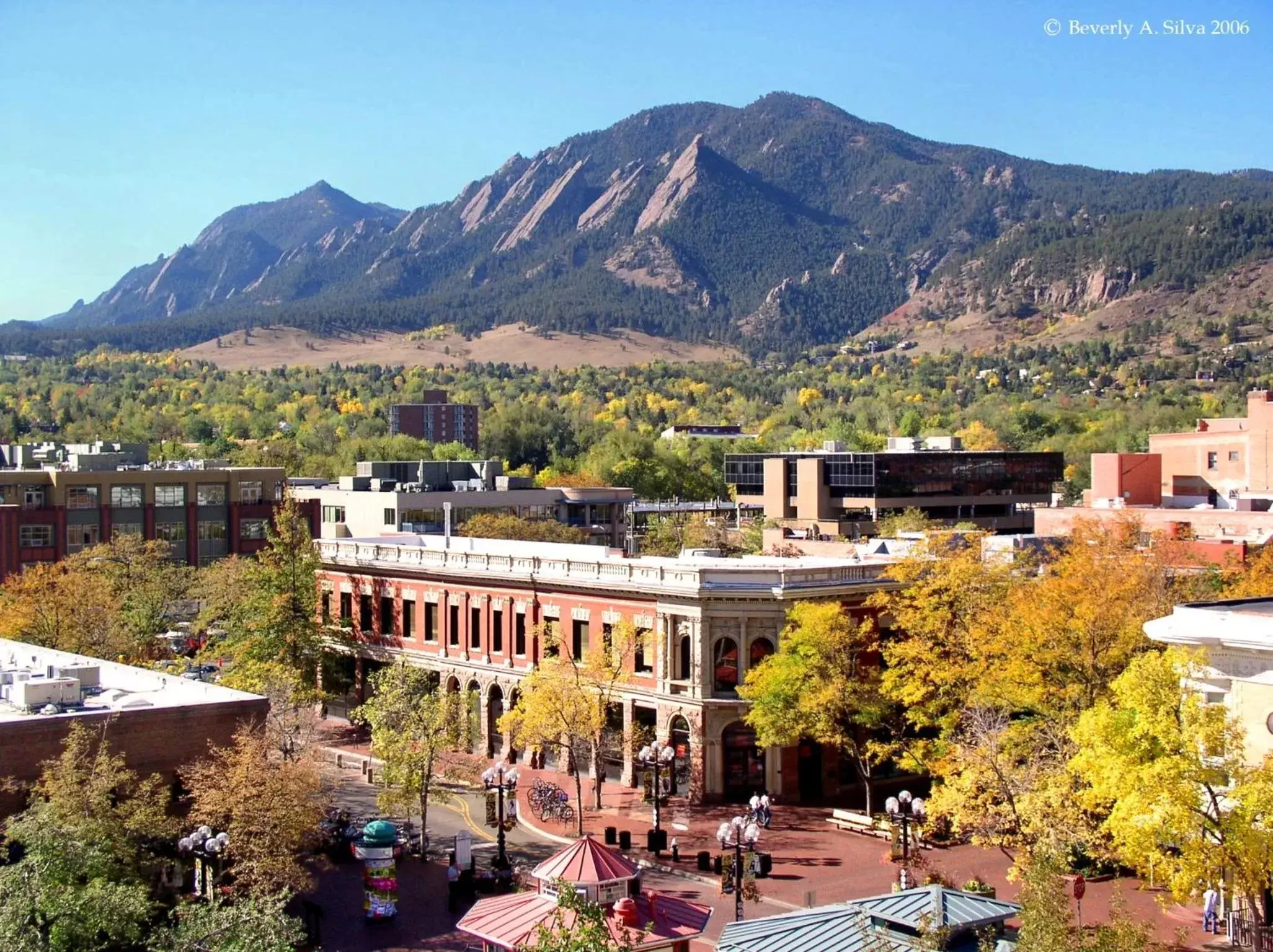 Facade/entrance in Hotel Boulderado Facade/entrance in Hotel Boulderado