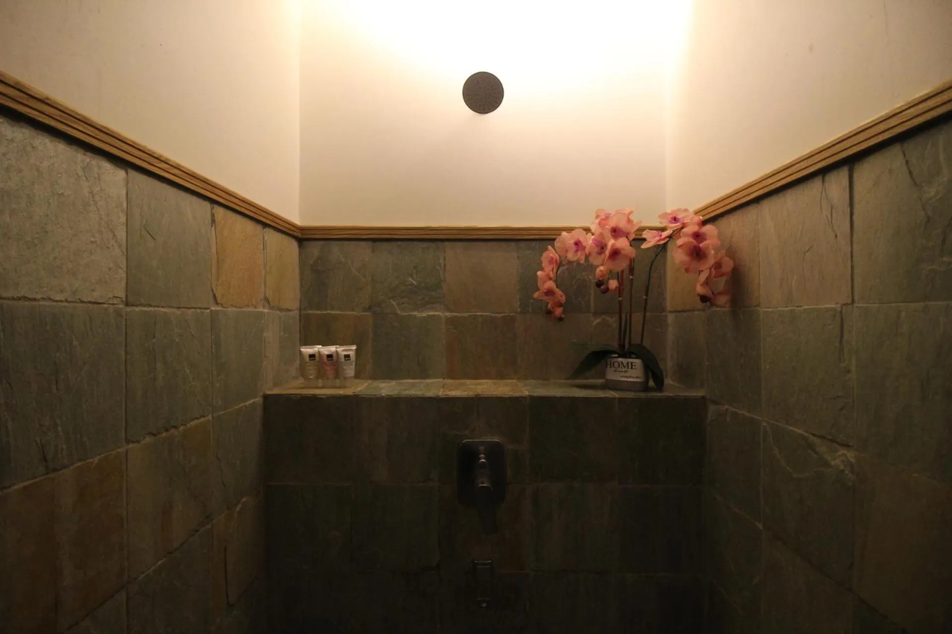 Shower in de King Hotel KLCC