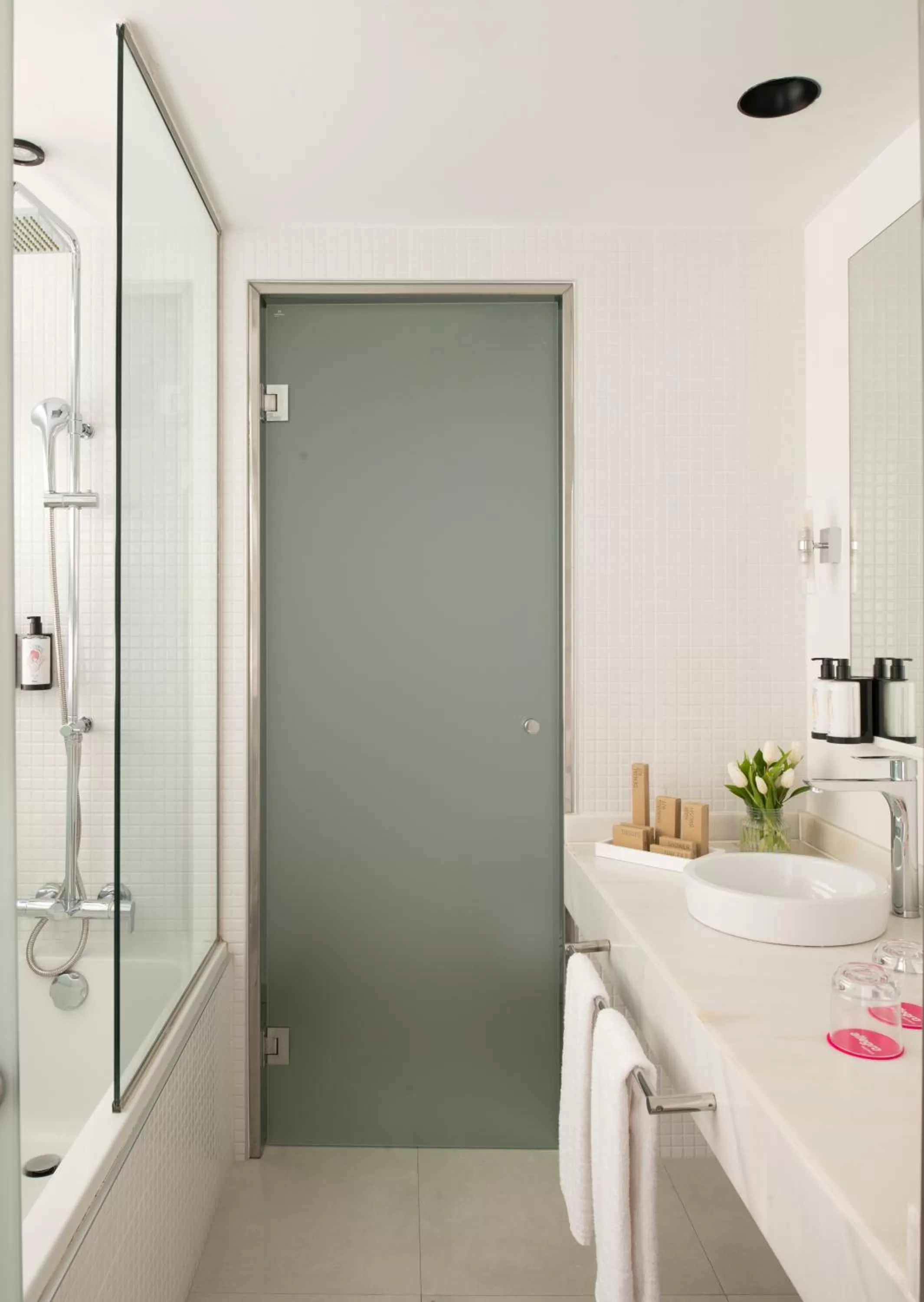 Bathroom in Allegro Barcelona