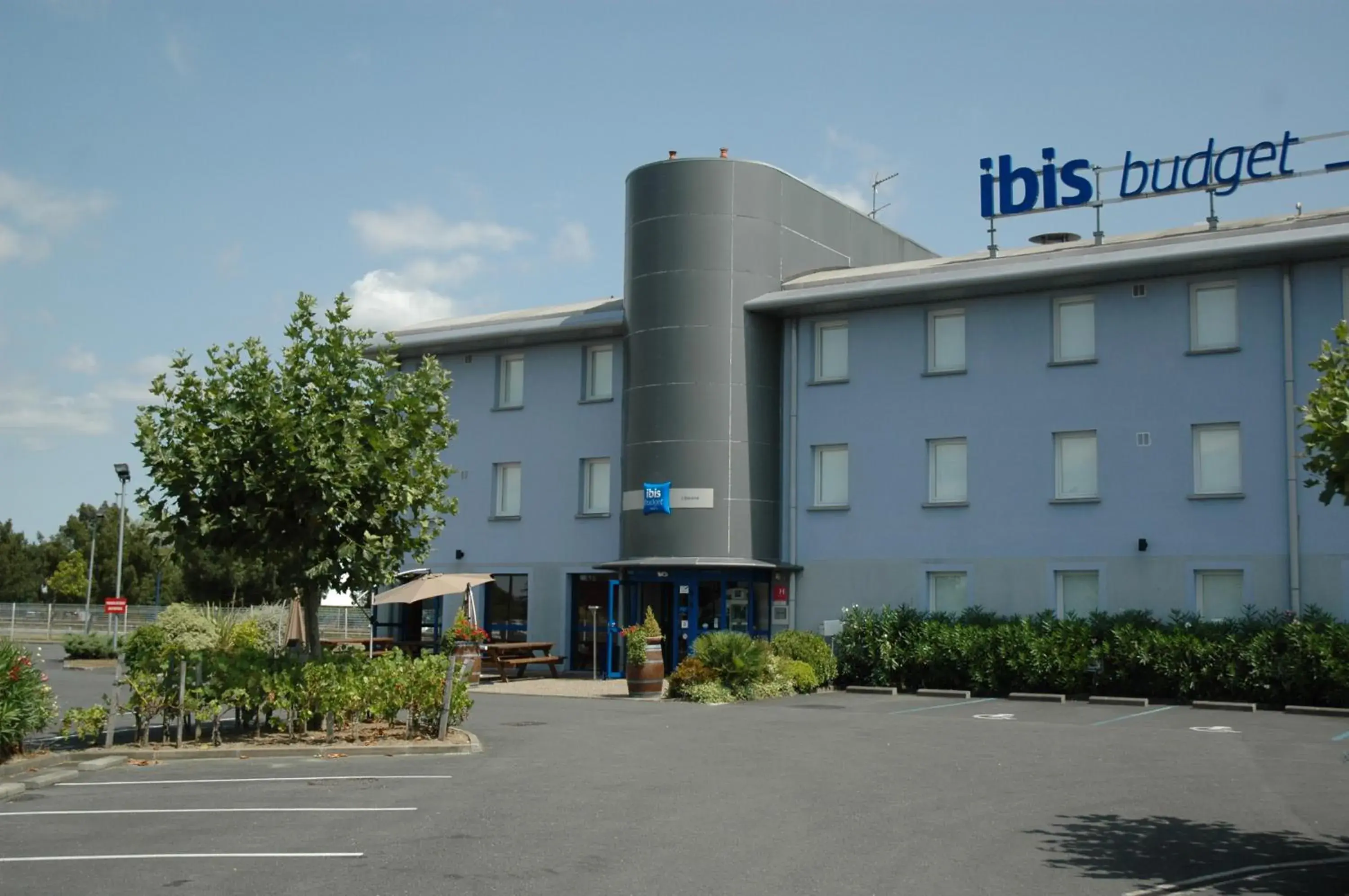 Facade/entrance, Property Building in ibis budget Libourne