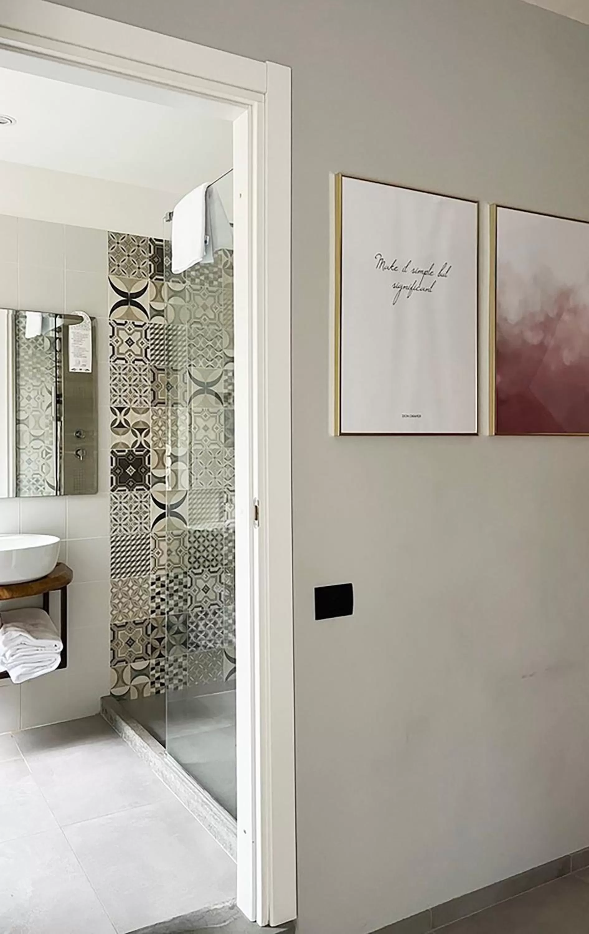 Bathroom in Hotel King